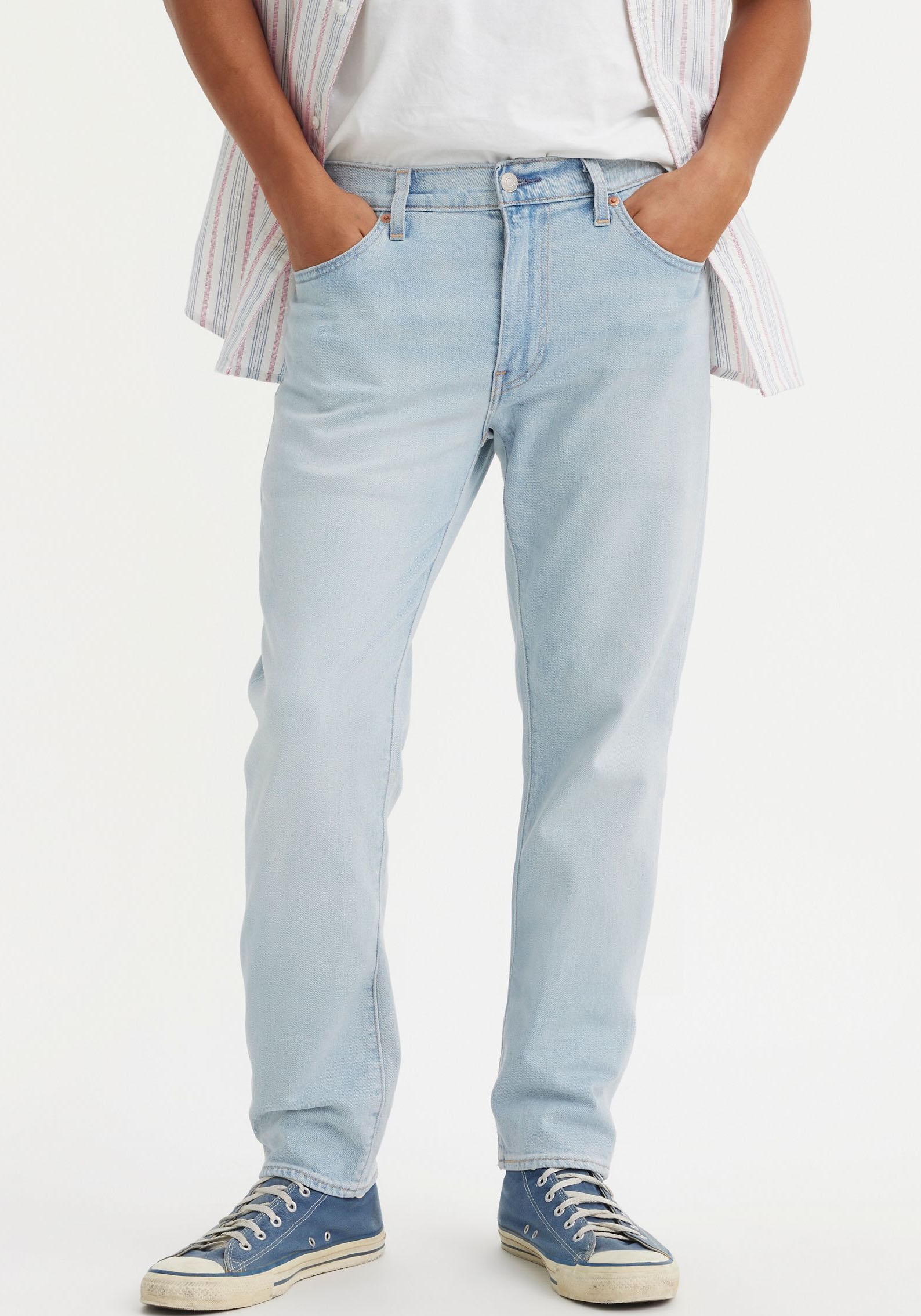 Levi's® Tapered-fit-Jeans »502 TAPER«, in elegantem, modernem Stil