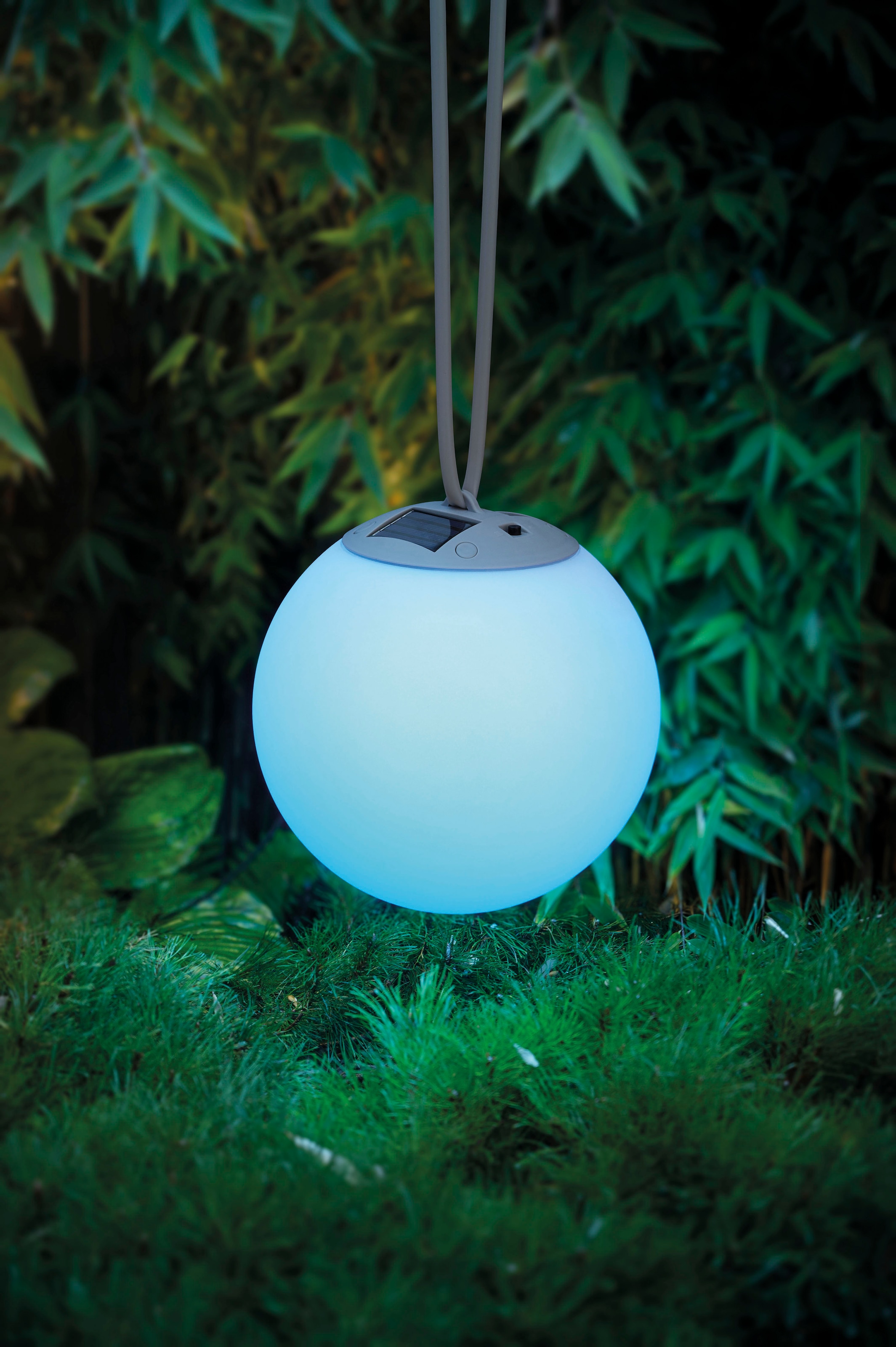 OTTO home LED Solarleuchte »Ollira, LED-Solar Kugel Ø 20 cm, hängend« LED-Modul 1 Stk. RGB | Warmweiß mit Aufhänung