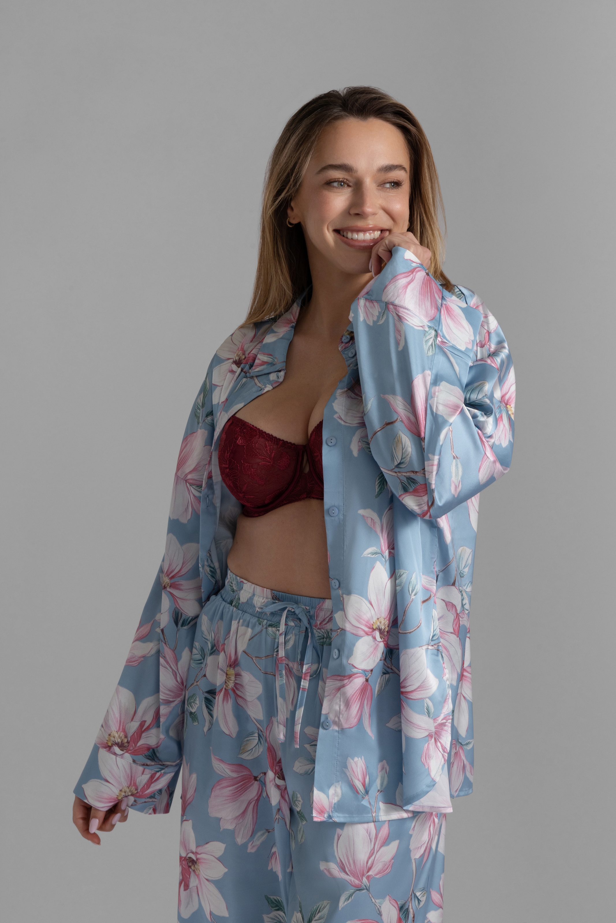 Dorina Pyjamaoberteil »Bella« Blumen-Muster, Knöpfe, weich, bequem