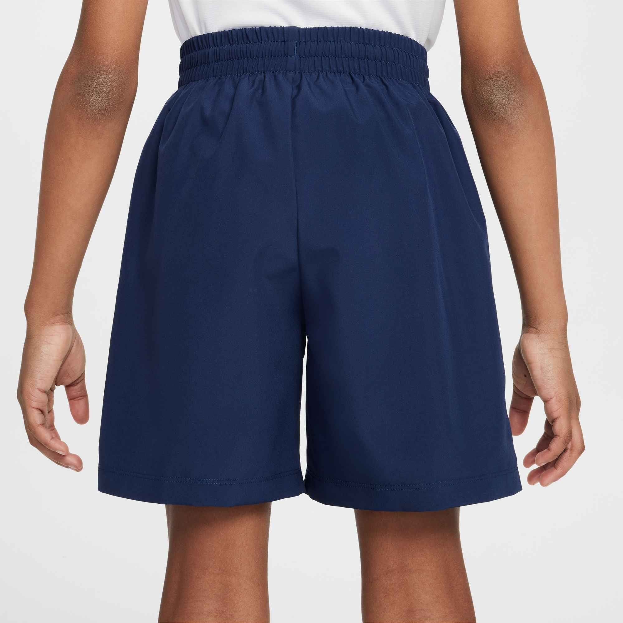 Nike Shorts »B NK DF MULTI WVN SHORT«  mit Eingrifftaschen, aus leichtem, strapazierfähigem Material