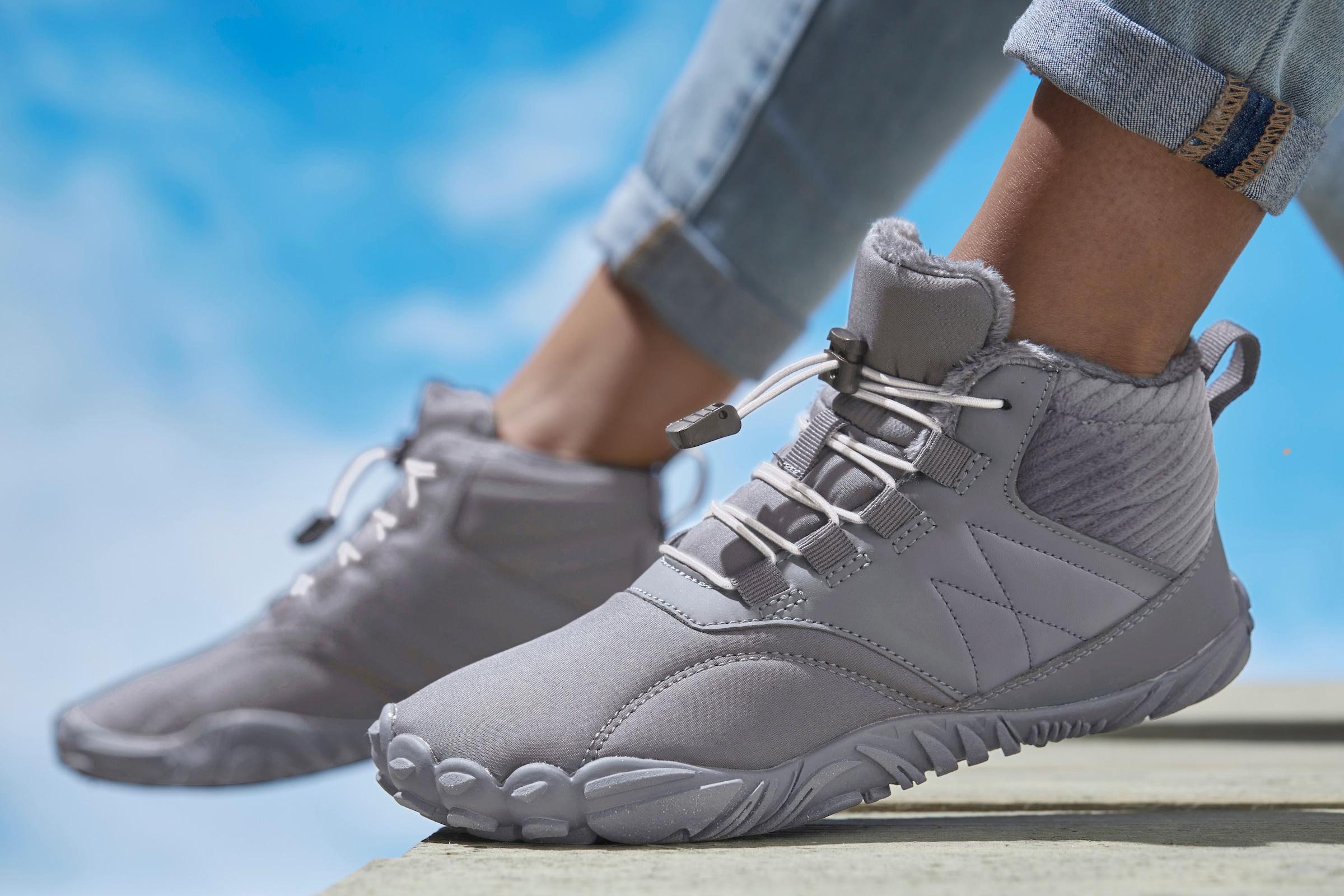 Vivance Sneaker »Freizeitschuh, Halbschuh«, zum Reinschlüpfen mit elastischen Schnürbändern VEGAN