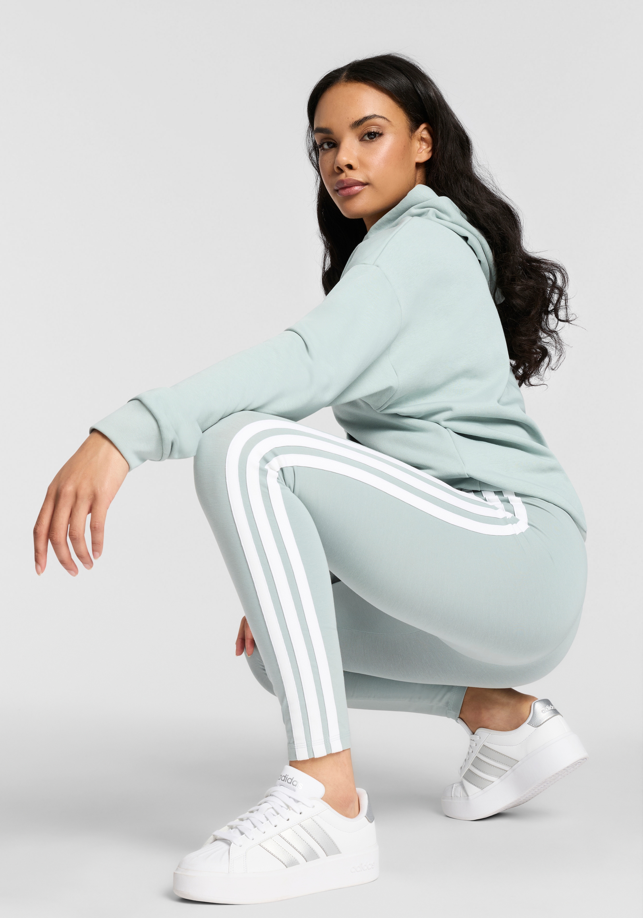 adidas Sportswear Kapuzensweatshirt »W SL FT HD«
