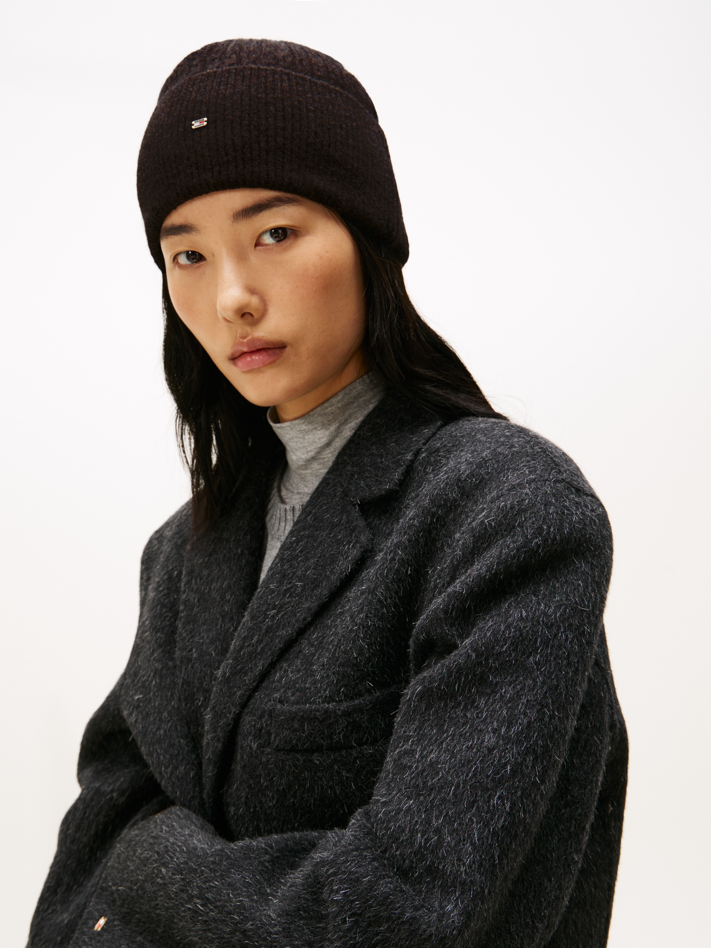 Tommy Hilfiger Beanie »TH CABLE ENAMEL FLAG BEANIE«, Regular fit