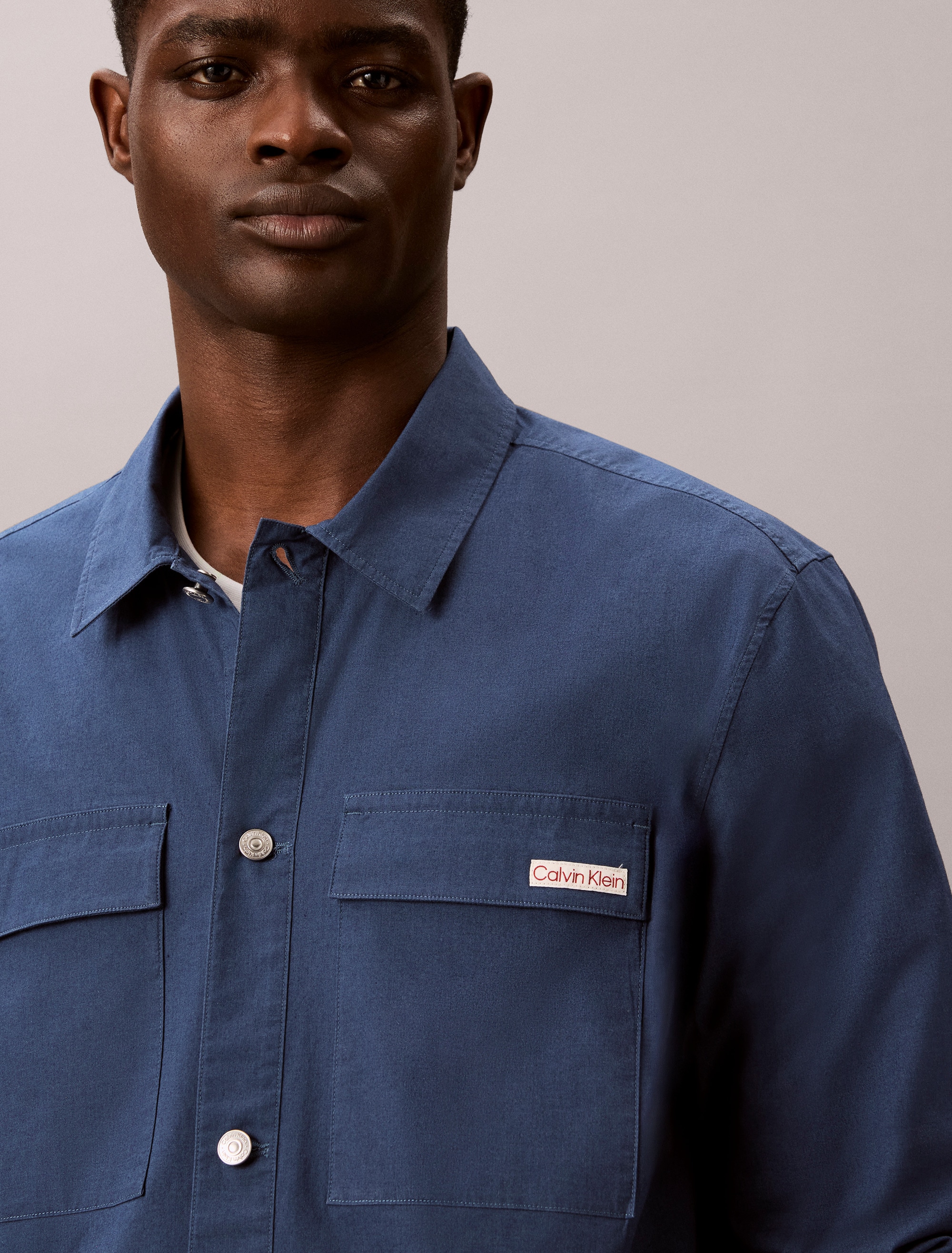 Calvin Klein Jeans Outdoorhemd »Overshirt LS COTTON NYLON UTI« bequeme Passform, Hemdkragen, Markenlabel