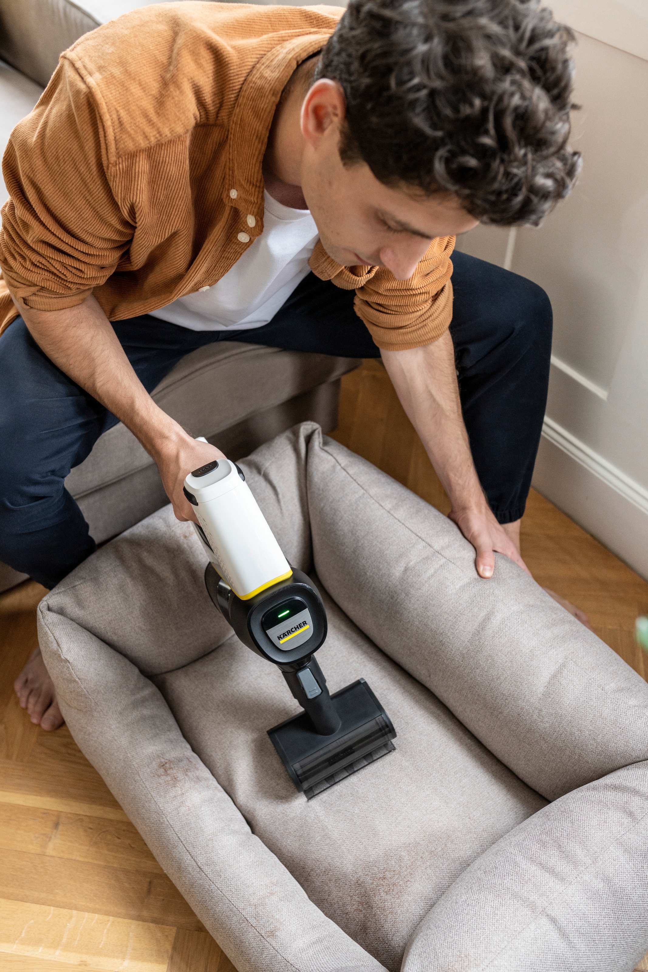 KÄRCHER Akku-Bodenstaubsauger »VC 4 Cordless myHome Pet *EU« eignet sich besonders gut für kleine Haushalte mit Haustieren.