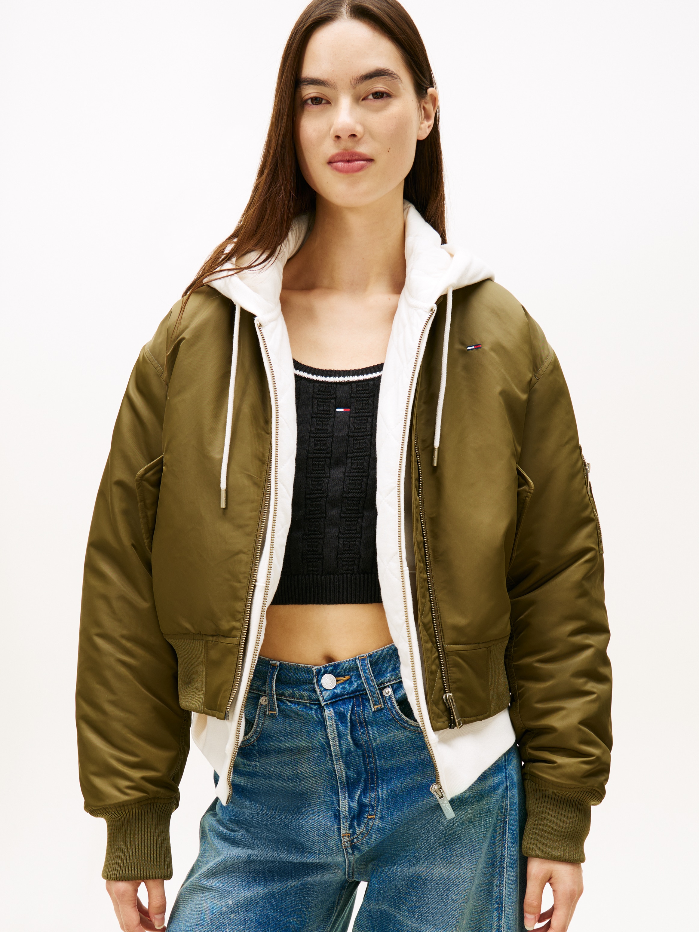 Tommy Jeans Bomberjacke »TJW ESSENTIAL BOMBER JACKET« ohne Kapuze Mit Reißverschlusstaschen an den Ärmeln