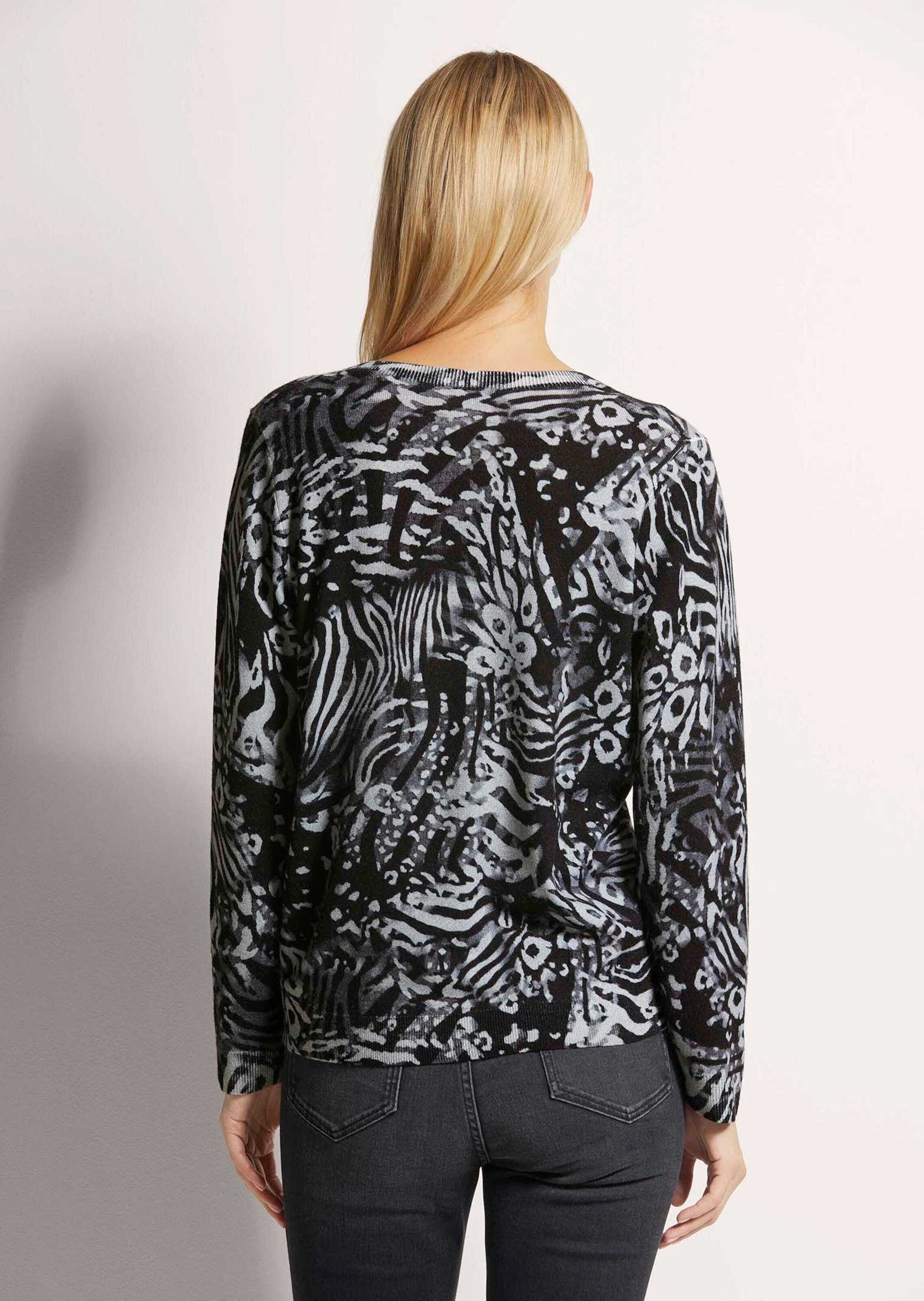 MADELEINE Longpullover »Druckpullover V-Pullover mit Unikat-Print«