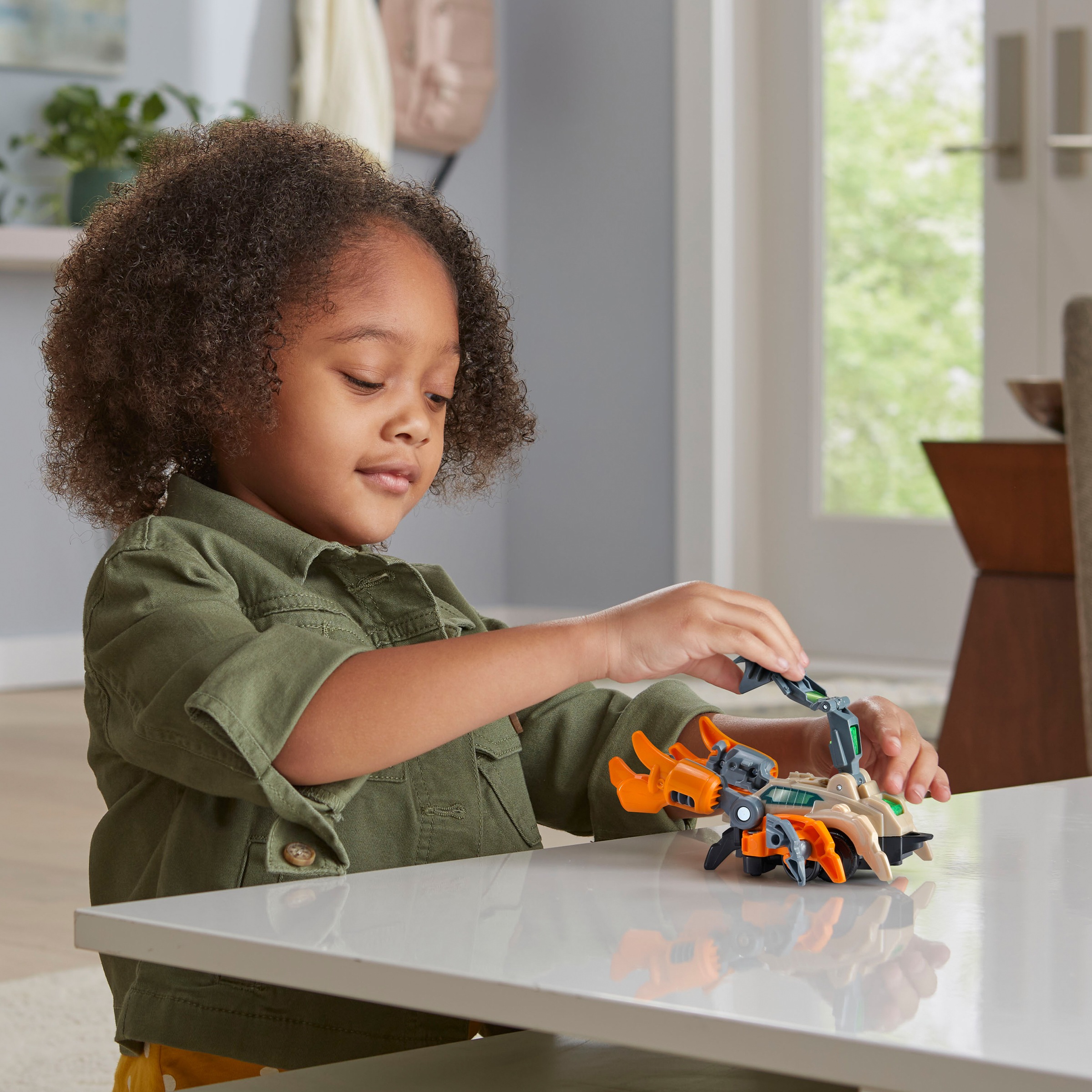 Vtech® Actionfigur »Switch & Go - OneClick-Mini-Skorpion« mit licht