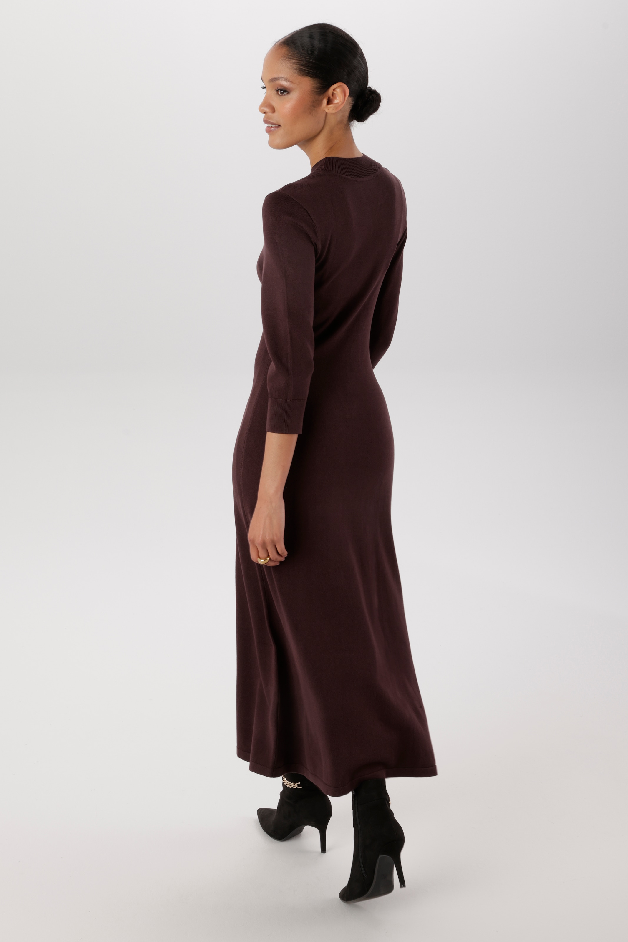 Aniston SELECTED Strickkleid mit kleinem Stehkragen - NEUE KOLLEKTION