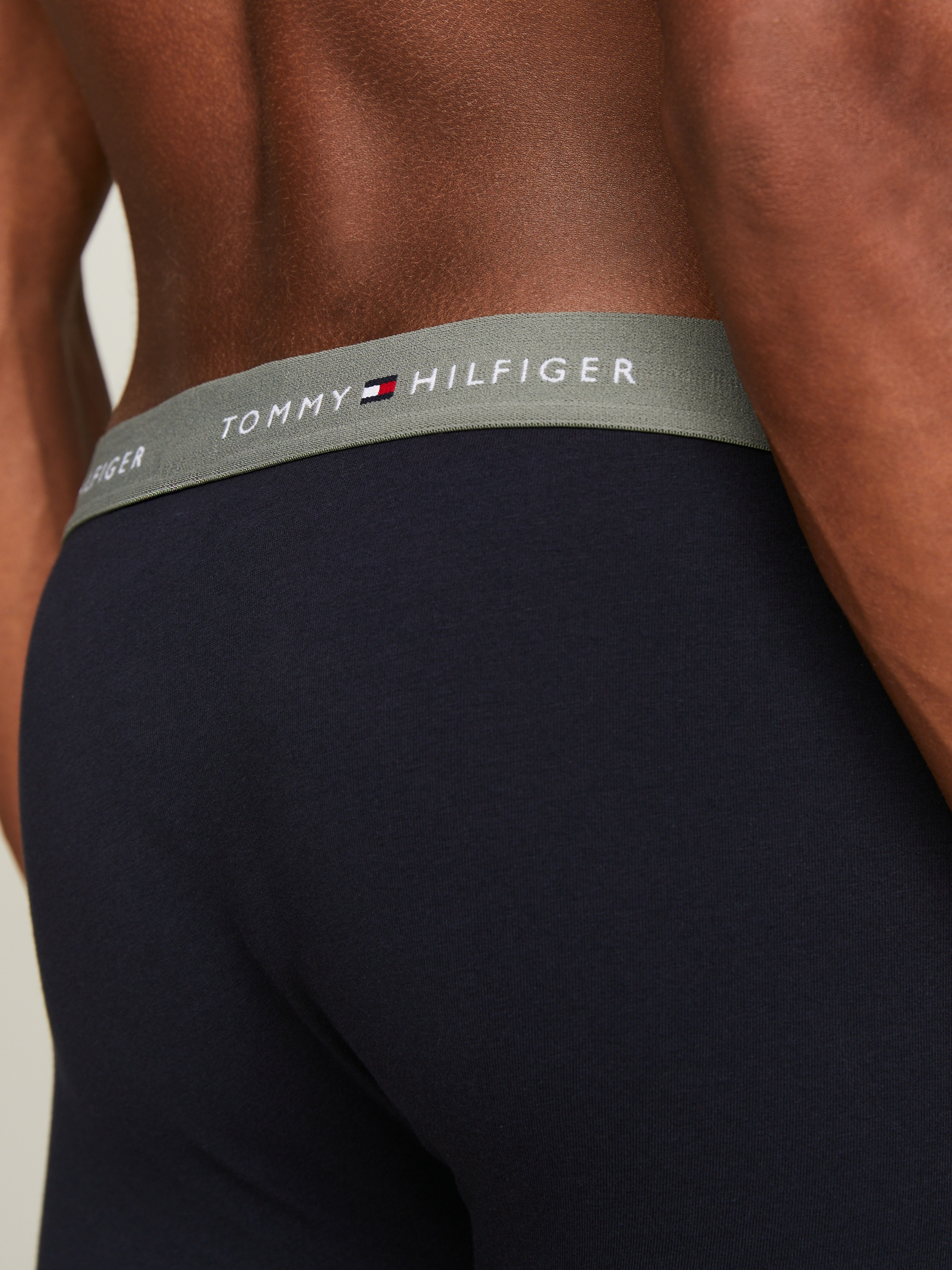 Tommy Hilfiger Underwear Boxer »3P BOXER BRIEF WB«, (Packung, 3 St., 3er), mit längerem Bein und Logo-Elastikbund
