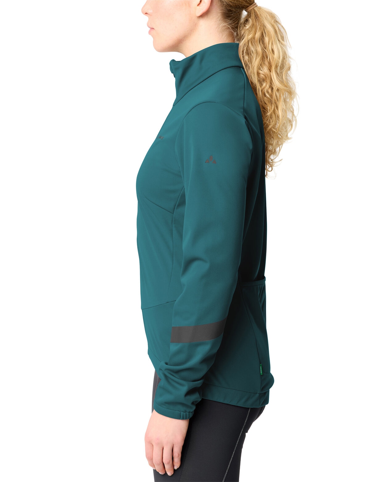 VAUDE Softshelljacke »WOMEN'S MATERA SOFTSHELL JACKET III« für Radsport und Fahrradpendeln, atmungsaktiv, winddicht