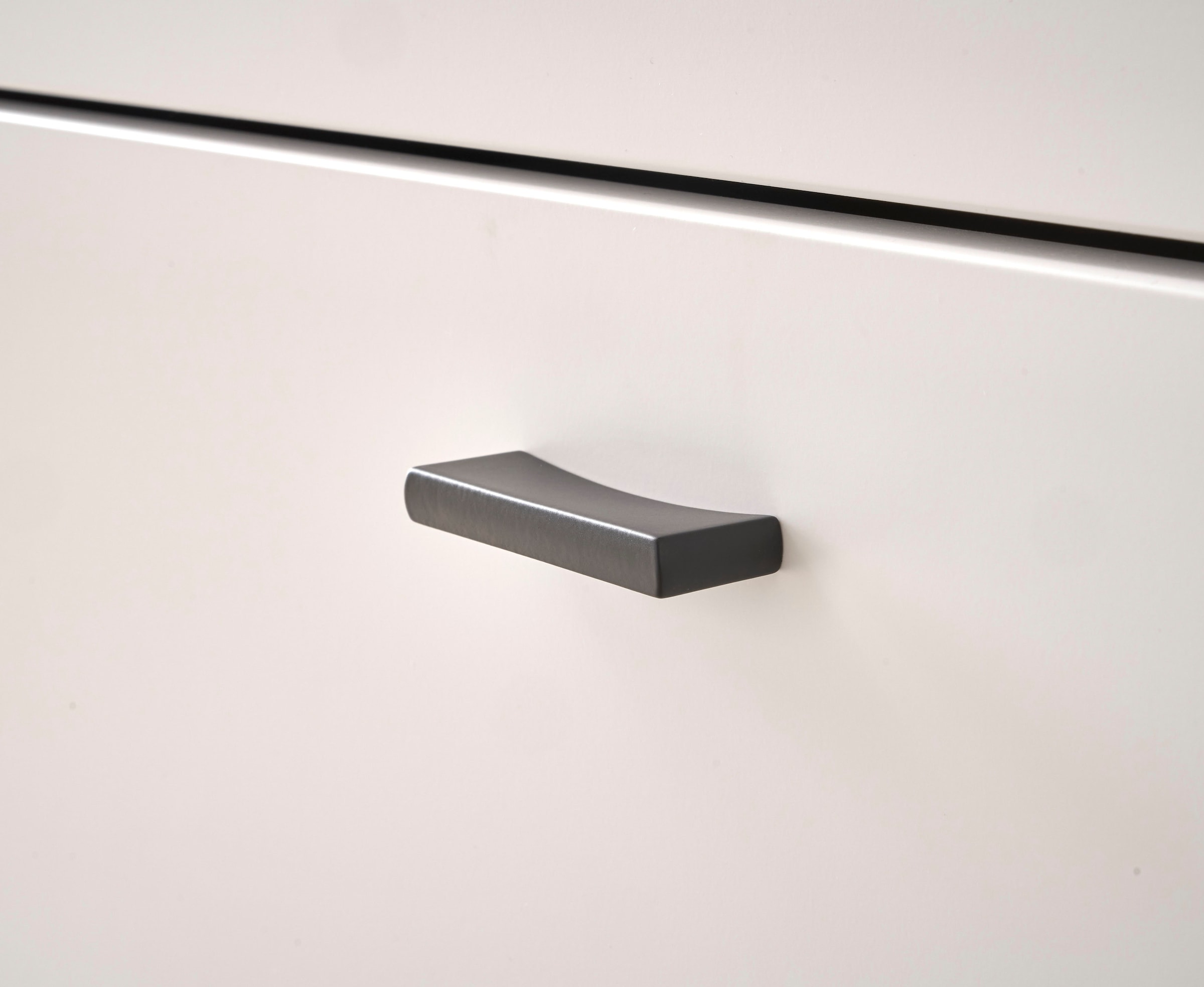 INOSIGN Wohnwand »LONG ISLAND«, (Set, 3 St.), in moderner Trendfarbe,inklusive senkrechter Beleuchtung,Breite 240 cm