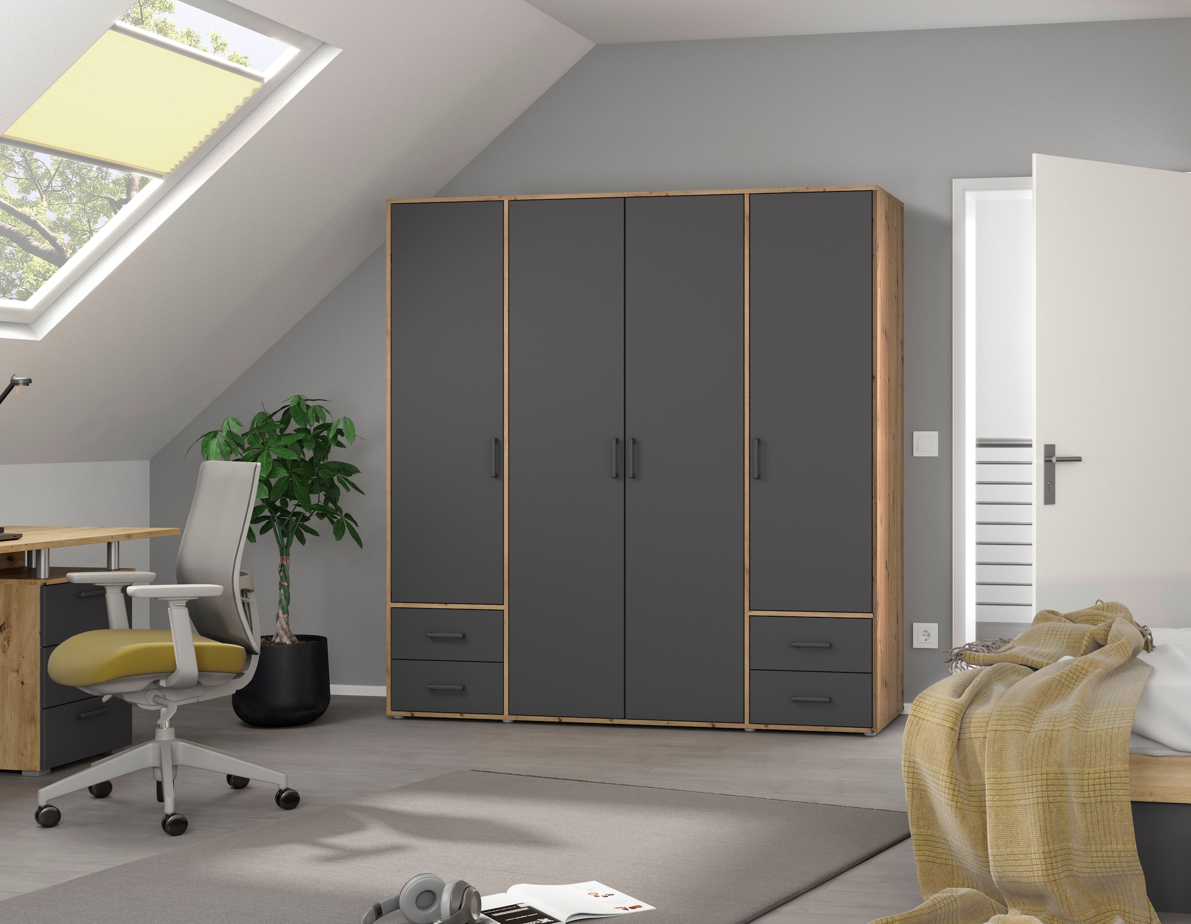 rauch Drehtürenschrank »Voyager, Kleiderschrank mit Außenschubkästen, Garderobe«, (in 3 verschiedenen Ausstattungen BASIC/CLASSIC/PREMIUM), Made in Germany