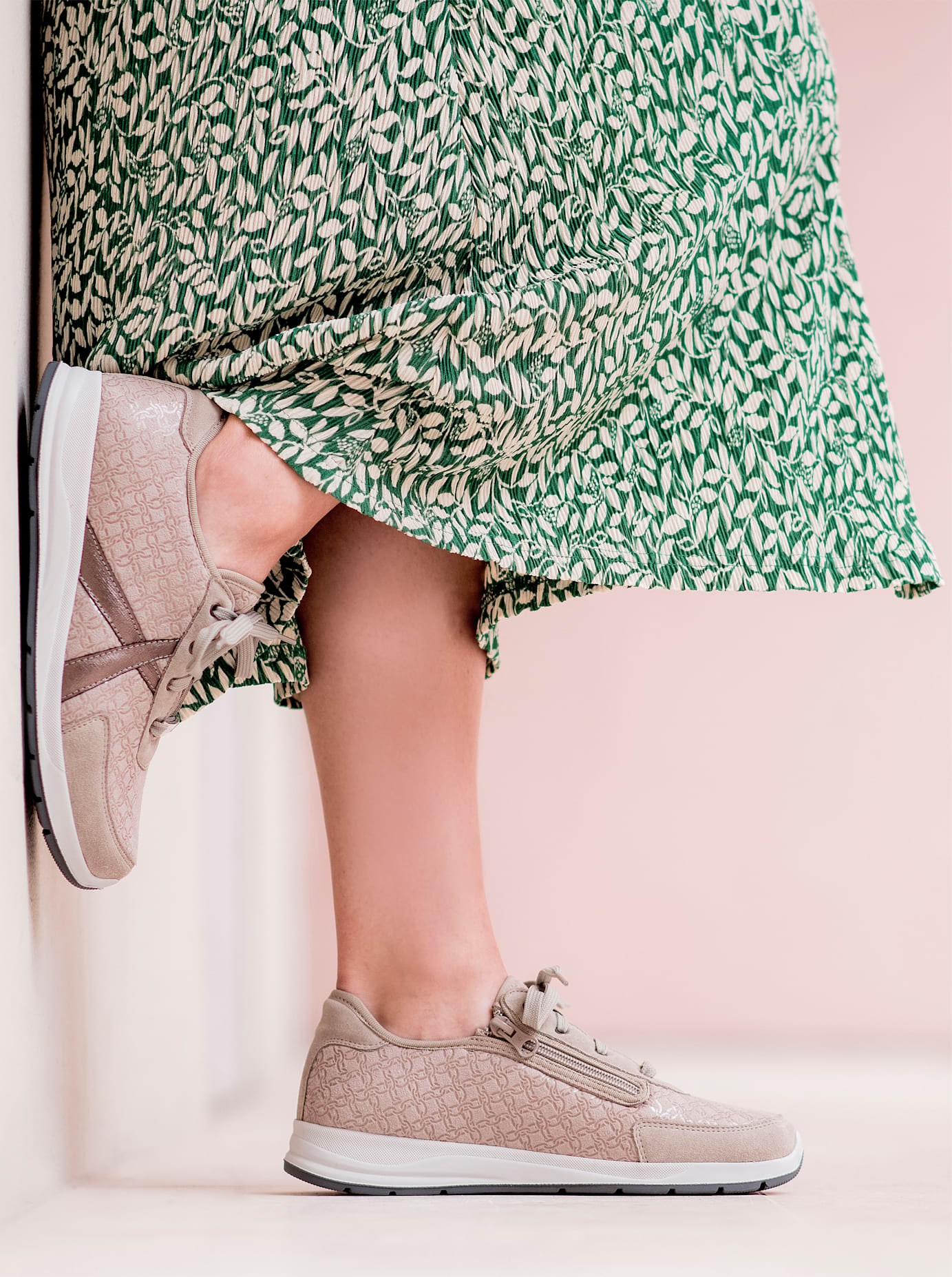 Varomed Damen Sneaker in beige, Größe 6