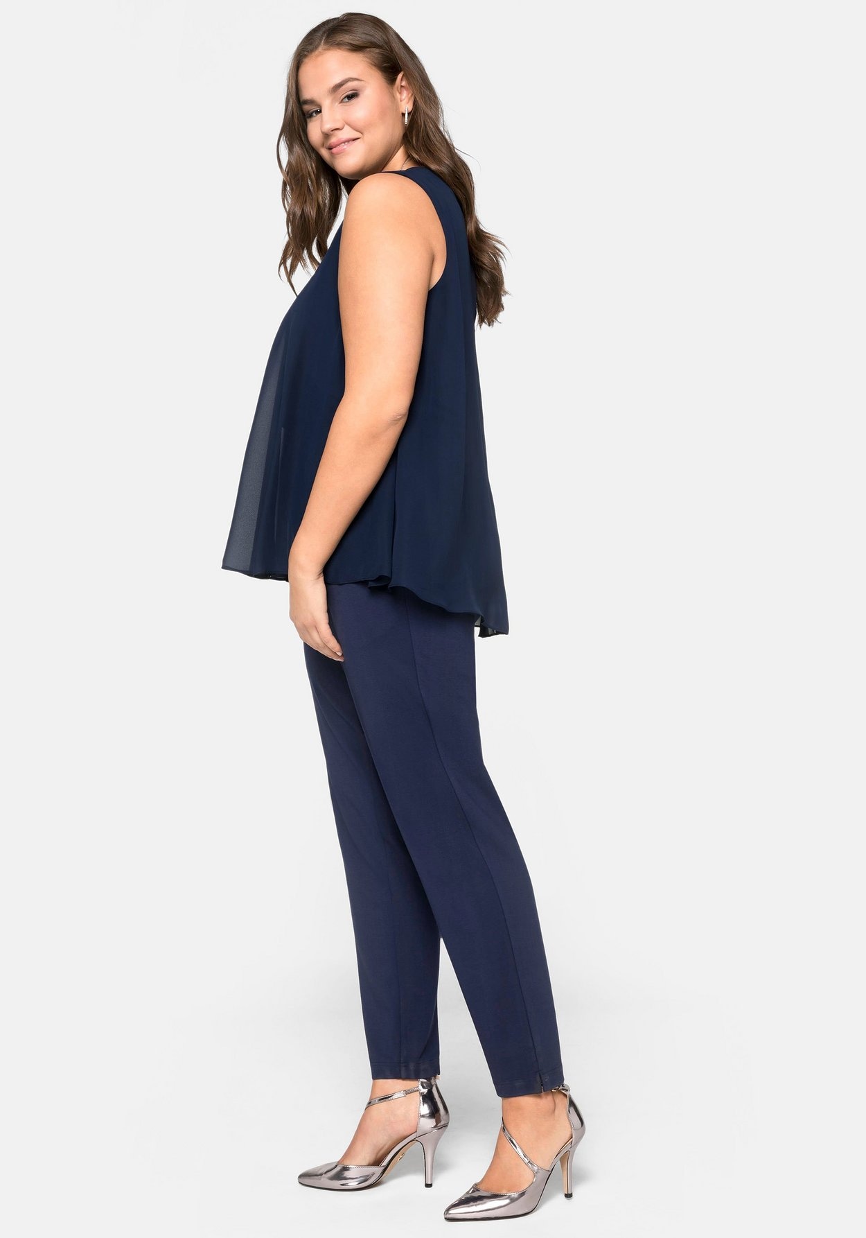 Sheego Jumpsuit »Jumpsuit im Lagenlook«, im Lagenlook