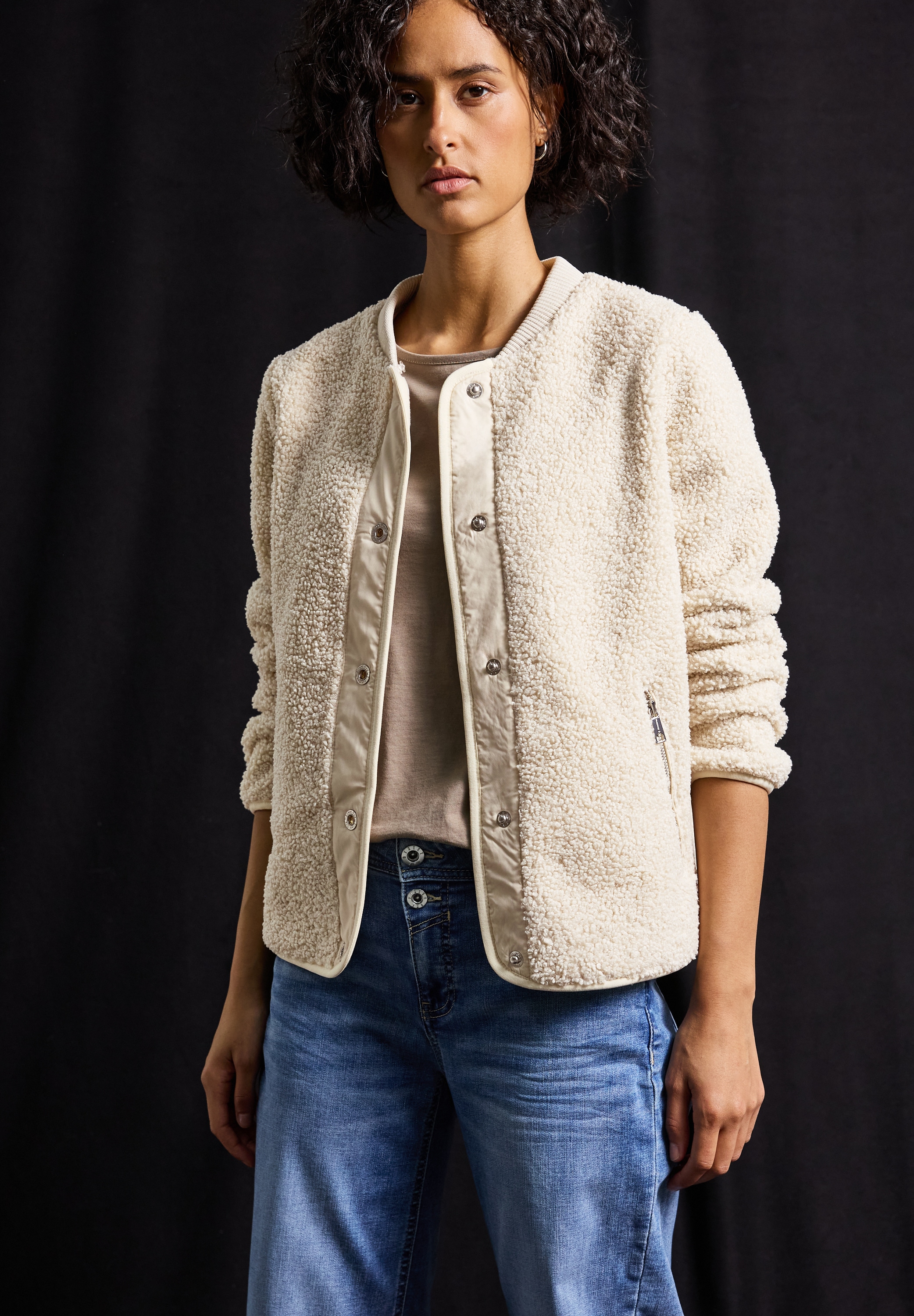 STREET ONE Plüschjacke, mit Kapuze, mit Kapuze