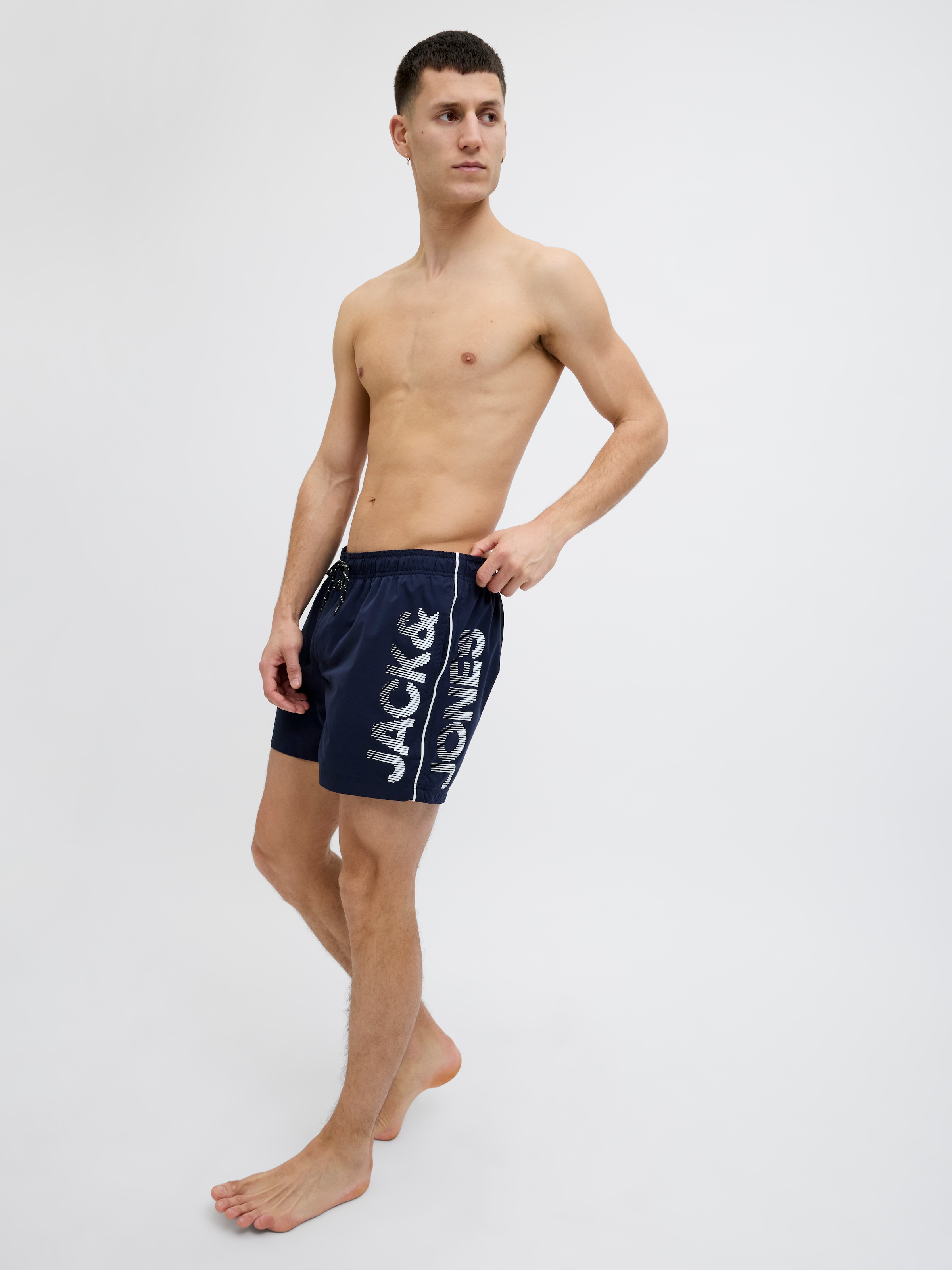 Jack & Jones Badeshorts »JPSTMAUI JJSWIM SPLICE LOGO AKM SN«