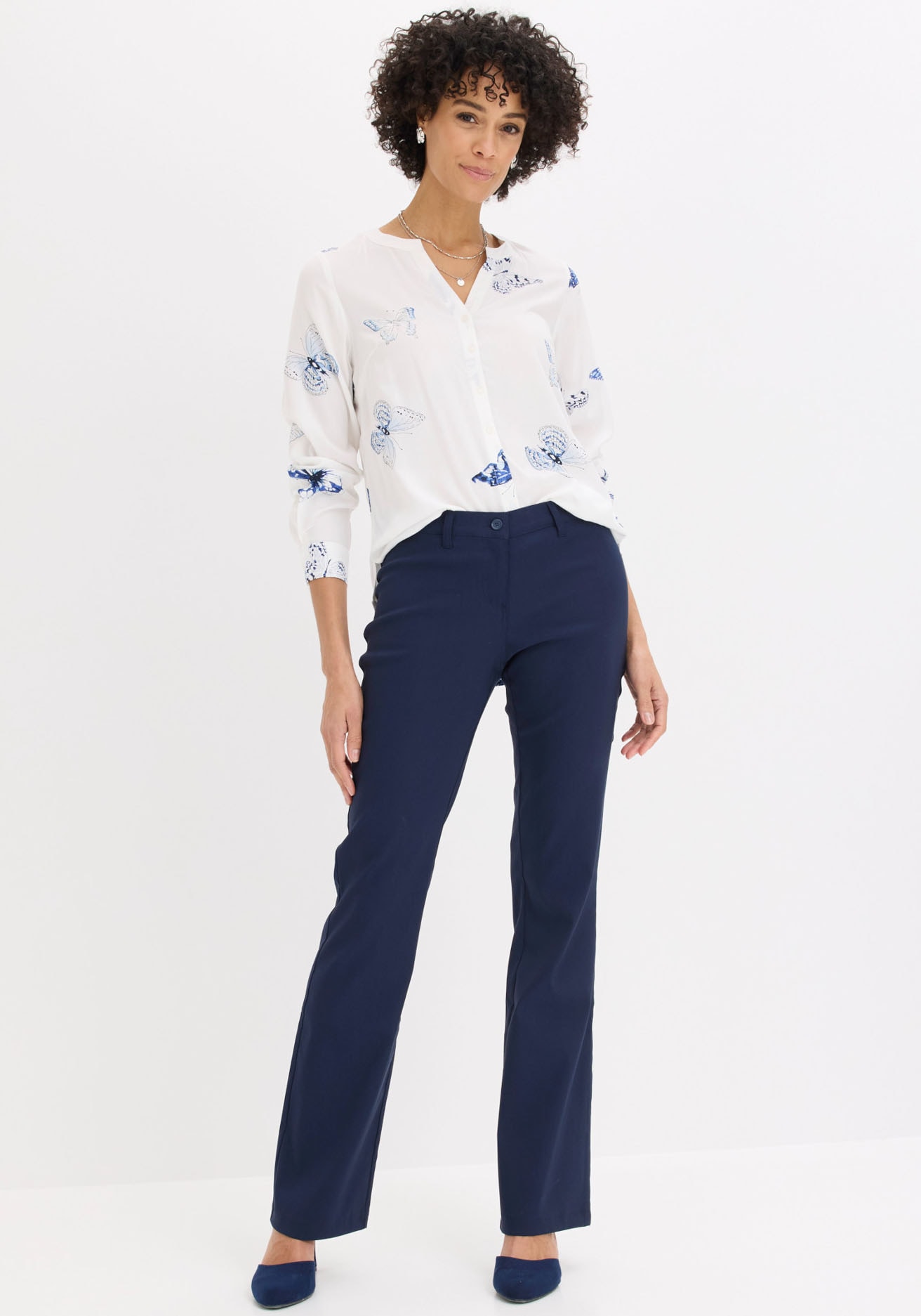 bonprix Druckbluse 1 figurumspielende Tunika-Passform, aus Viskose, Krempelärmel