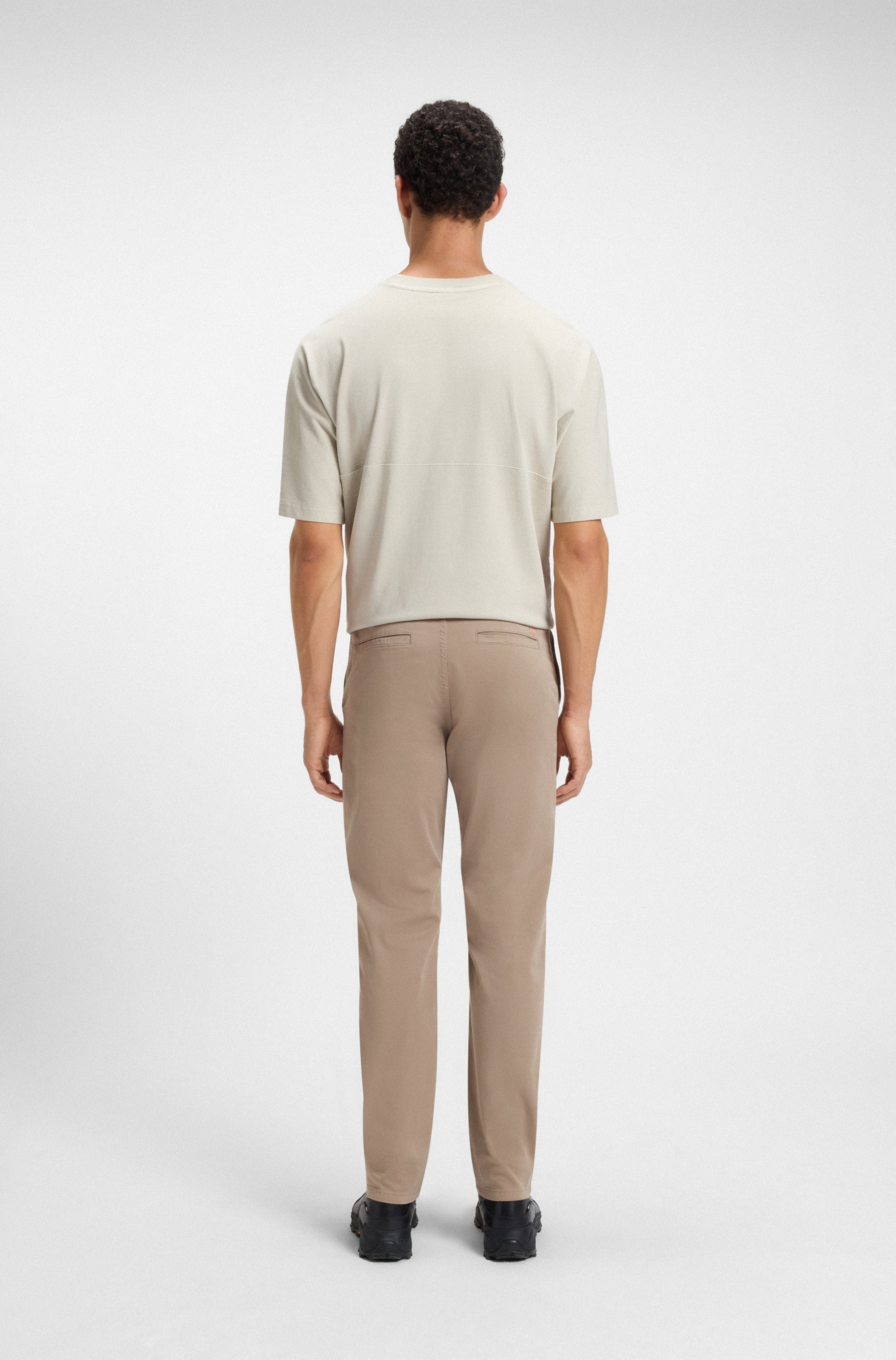 BOSS ORANGE Chinohose »tapered«, mit BOSS Logo hinten