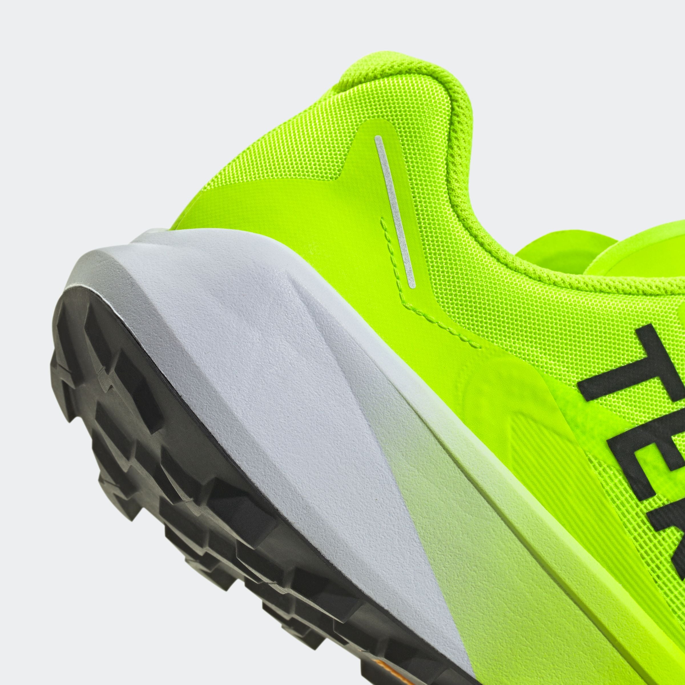 adidas TERREX Trailrunningschuh »TERREX AGRAVIC 3 TRAILRUNNING«, Trail-Runningschuhe