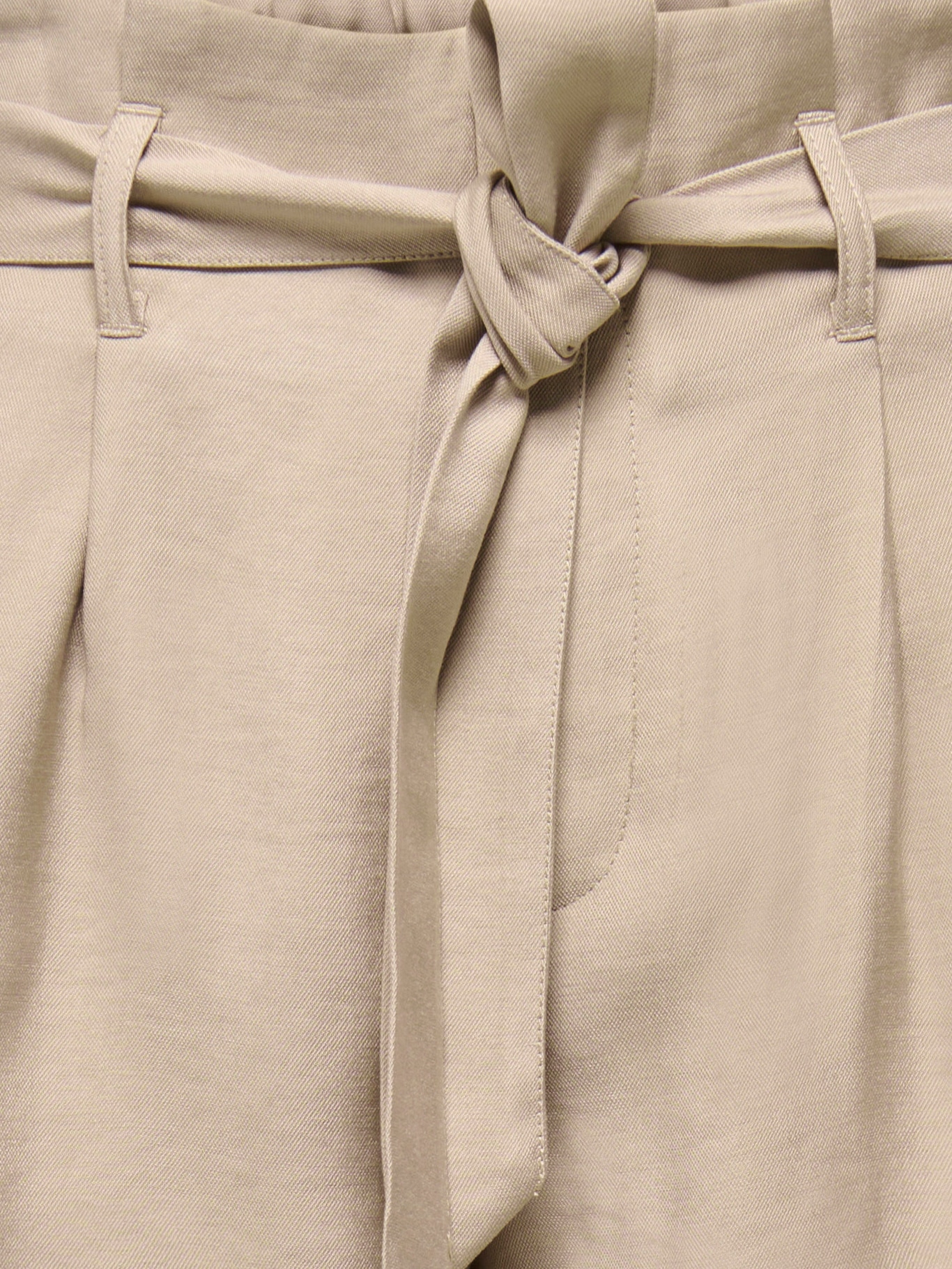 ONLY Shorts »ONLLALIA HW BELT SHORTS PNT«  Viskosemischung, regular fit, High Waist Paperbag Bund