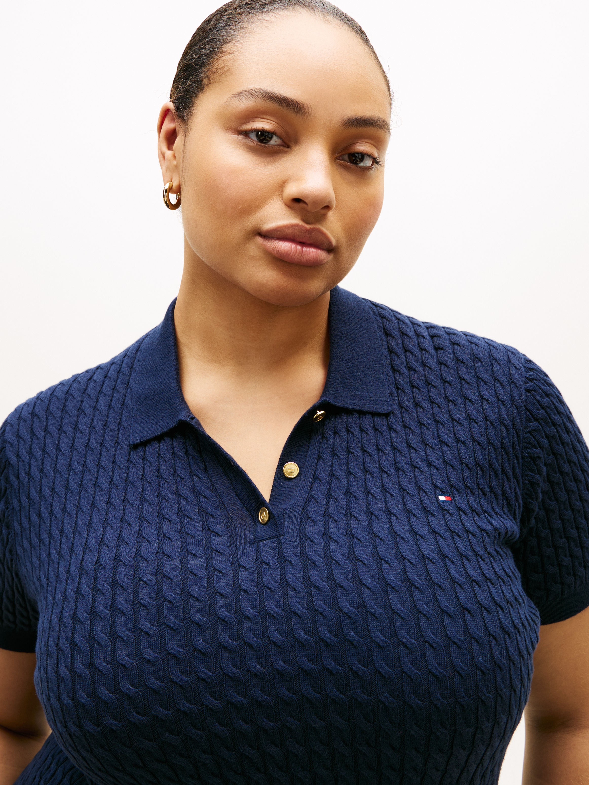 Tommy Hilfiger Curve Polokragenpullover »CRV CO CABLE FINE GG POLO S/S« in großen Größen, mit Zopfmuster