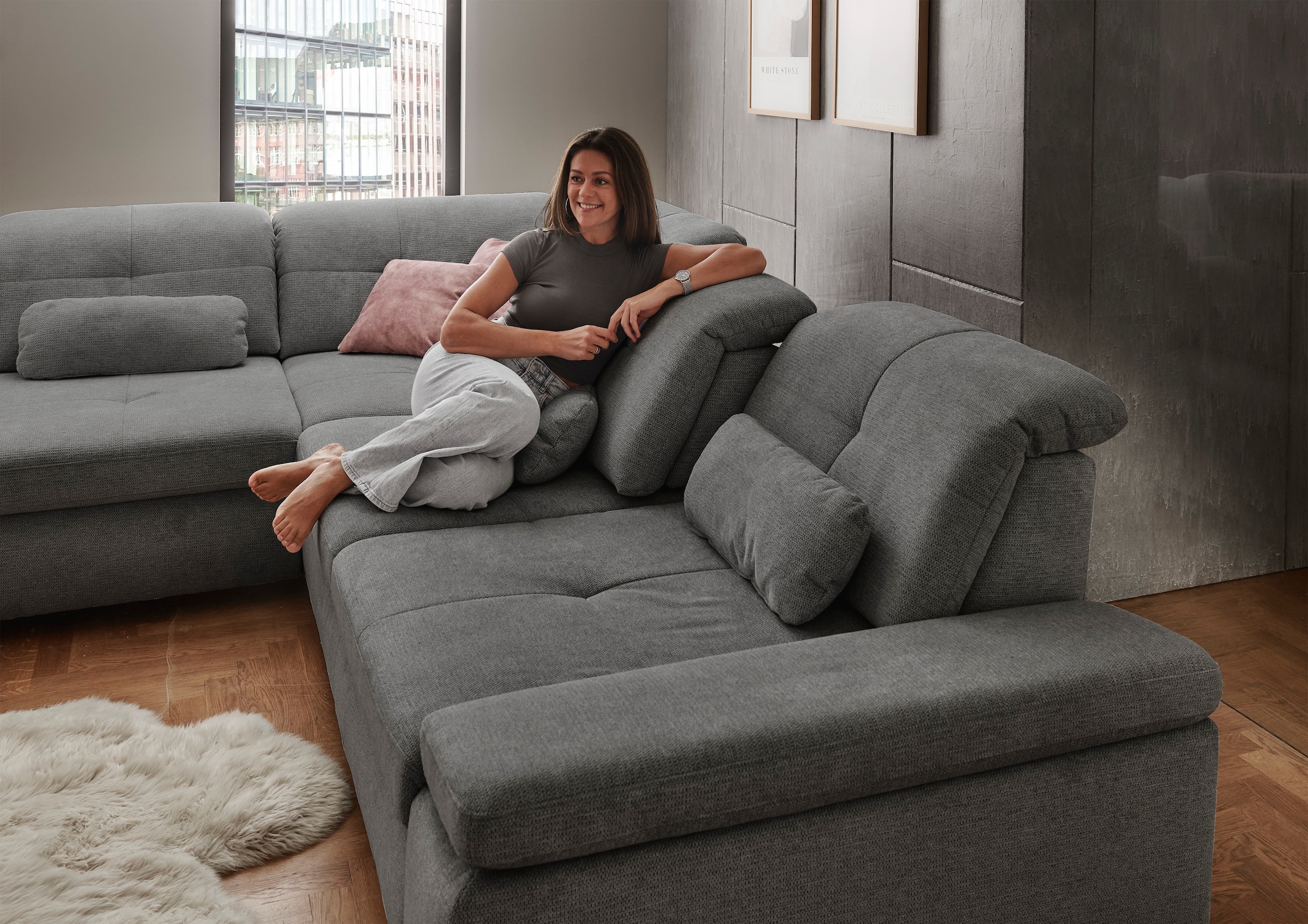 Die PlanBar Ecksofa »MP-IN16012 L-Form Kaltschaum-Polsterung« inkl. Sitztiefenverstellung, optional mit Funktionen