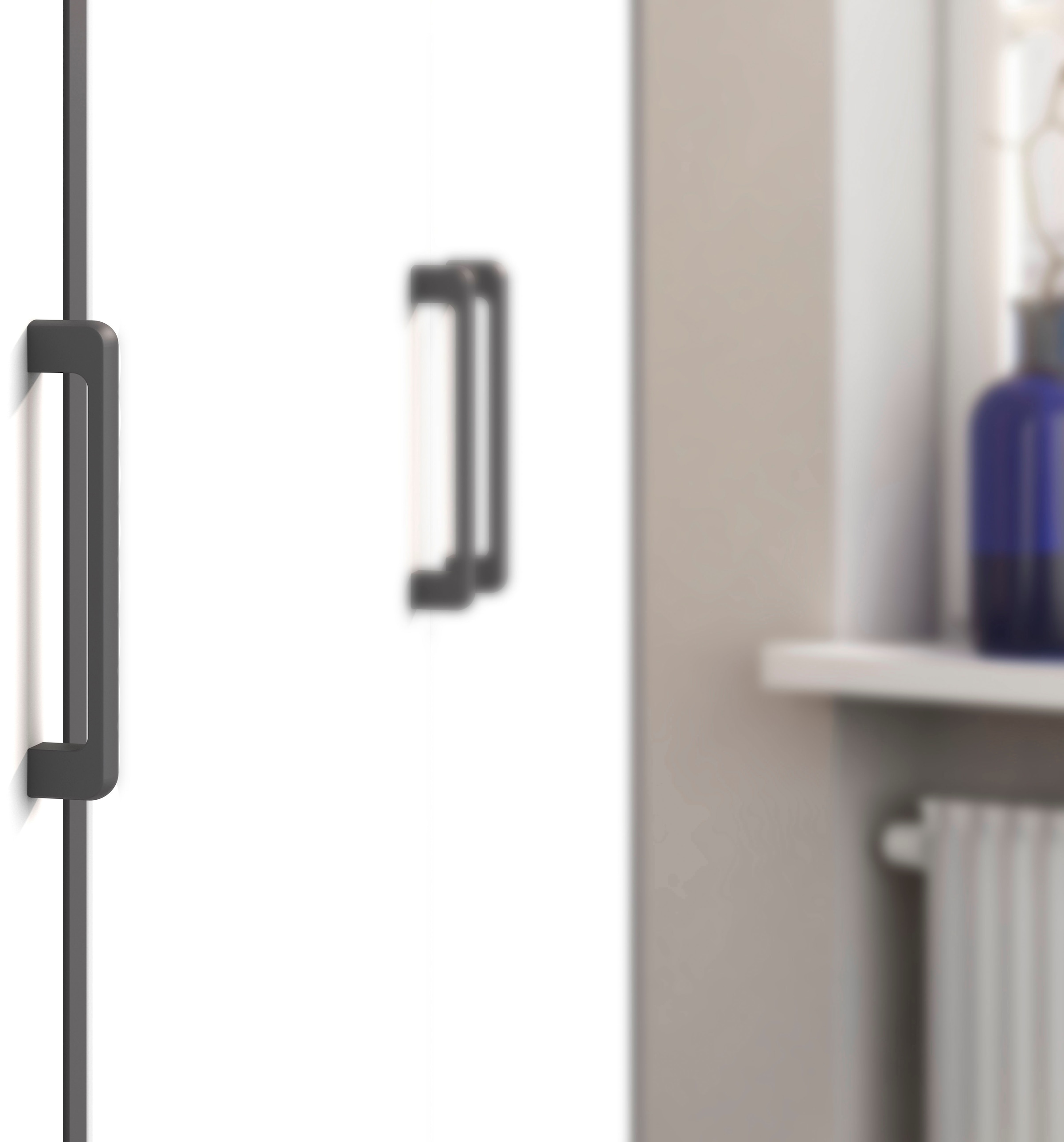 rauch Drehtürenschrank »Kleiderschrank Schrank Garderobe Wäscheschrank VOYAGER« in 3 verschiedenen Ausstattungen BASIC/CLASSIC/PREMIUM,  mit modernen Griffen in Graumetallic und Spiegel