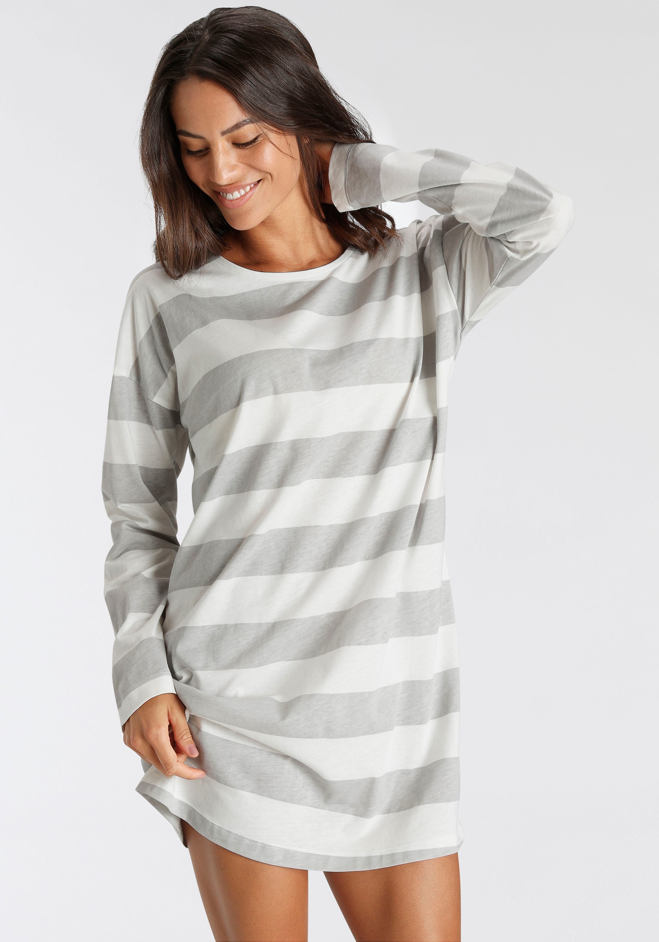 s.Oliver Nachthemd, in Streifenmuster online kaufen schönem