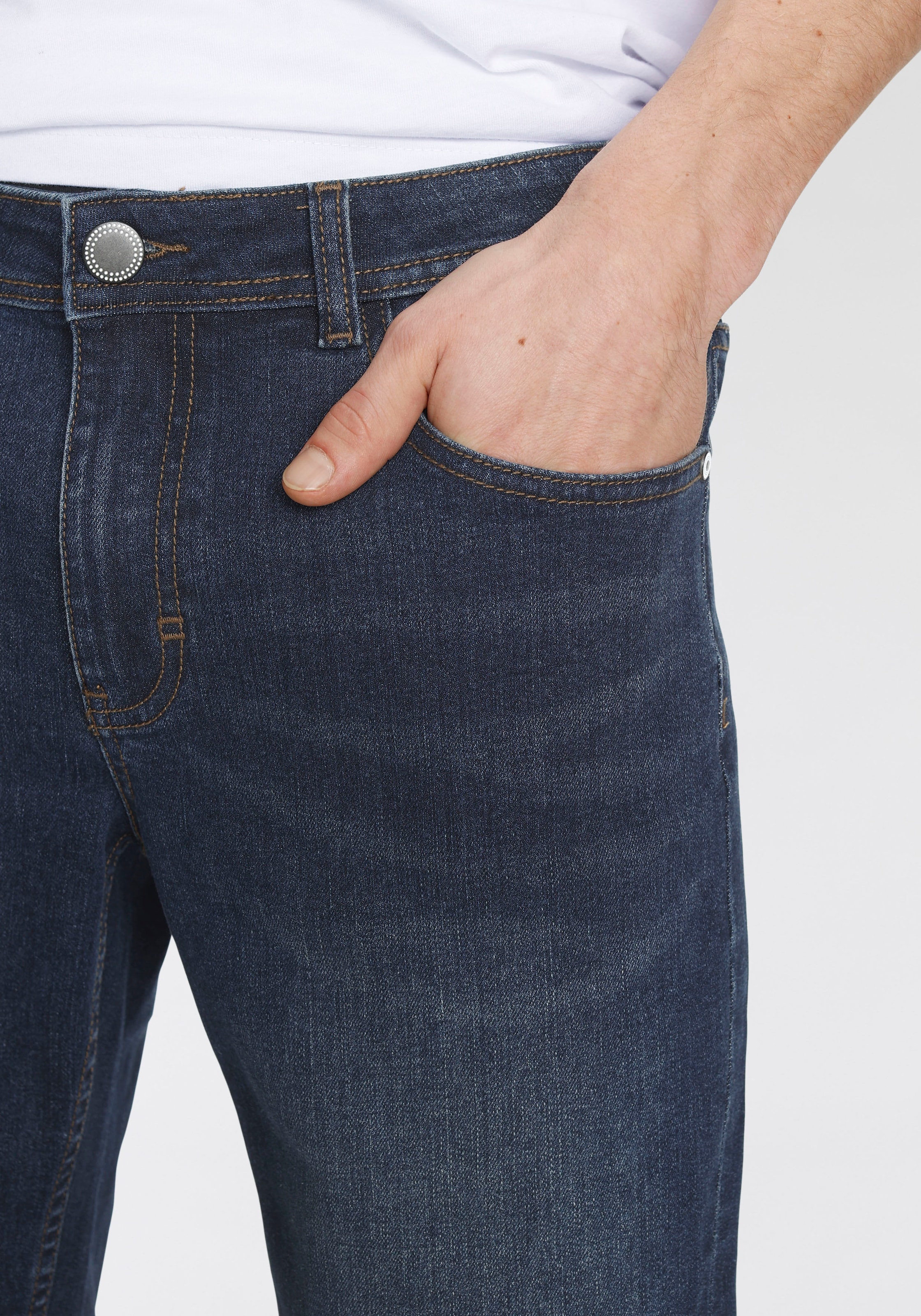 AJC Shorts, im 5-Pocket-Stil
