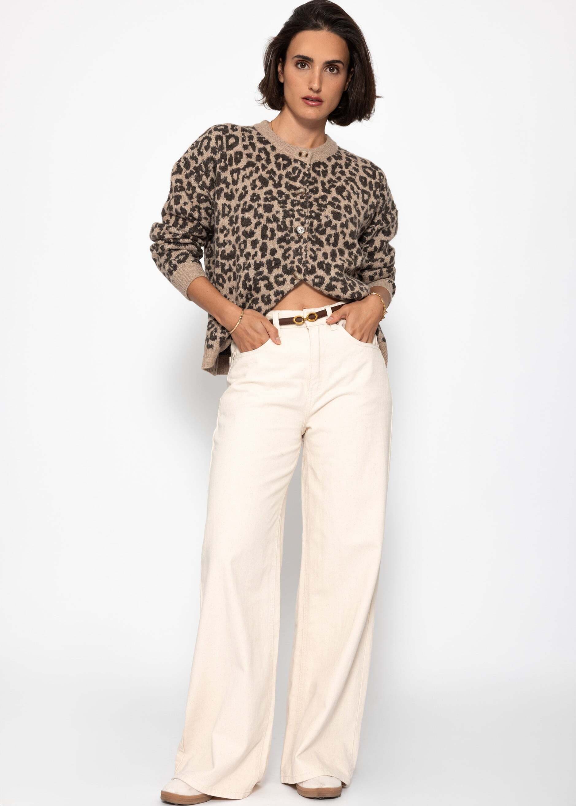 SASSYCLASSY Cardigan »Cardigan mit Leo-Muster« Cardigan mit Wollanteil mit Leopardenmuster Grau Schwarz Beige Braun