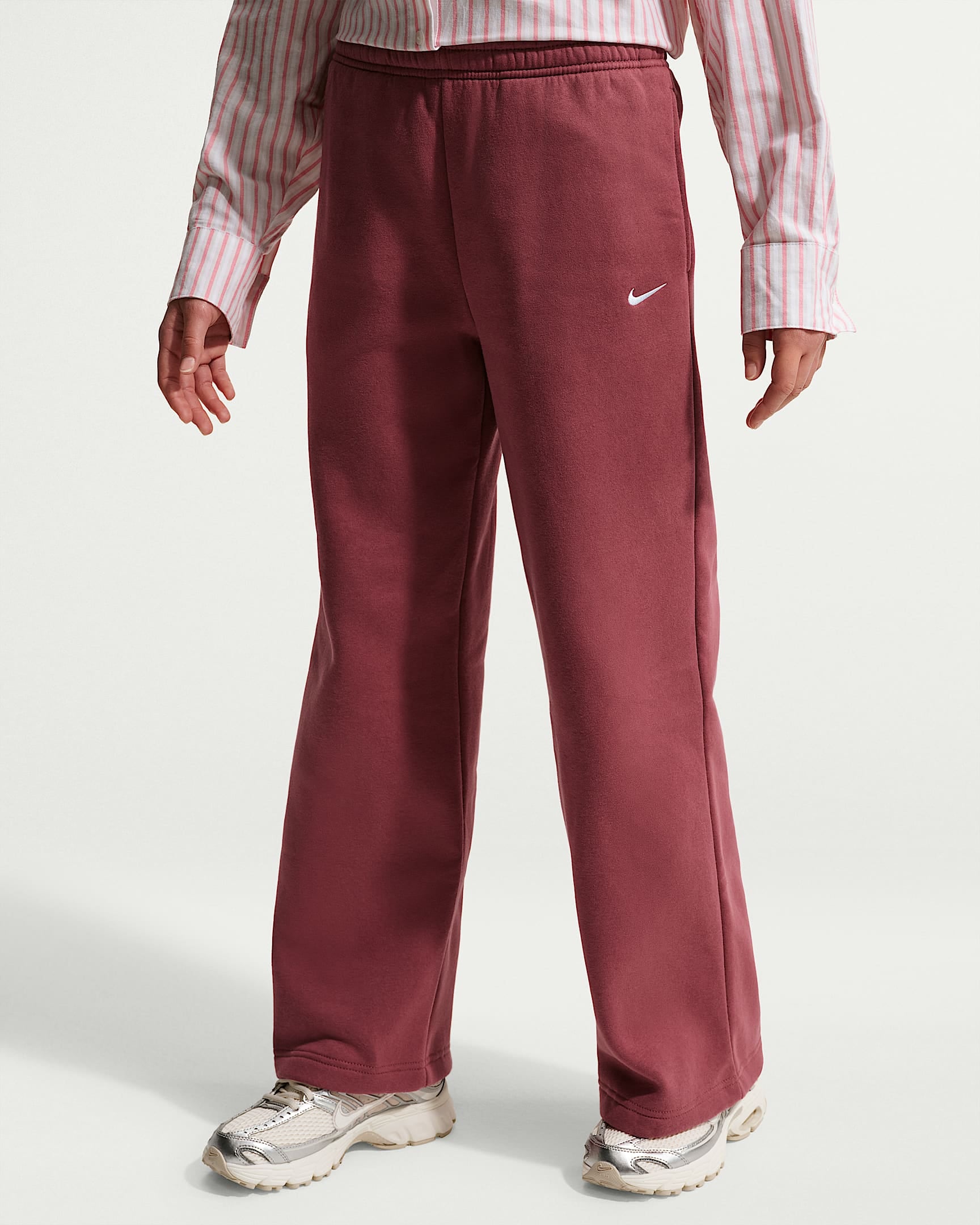 Nike Sportswear Jogginghose »G NSW STUDIO FLC OH PANT«  für Kinder und Jugendliche, in Baggy-Form, aus weicher Sweatware