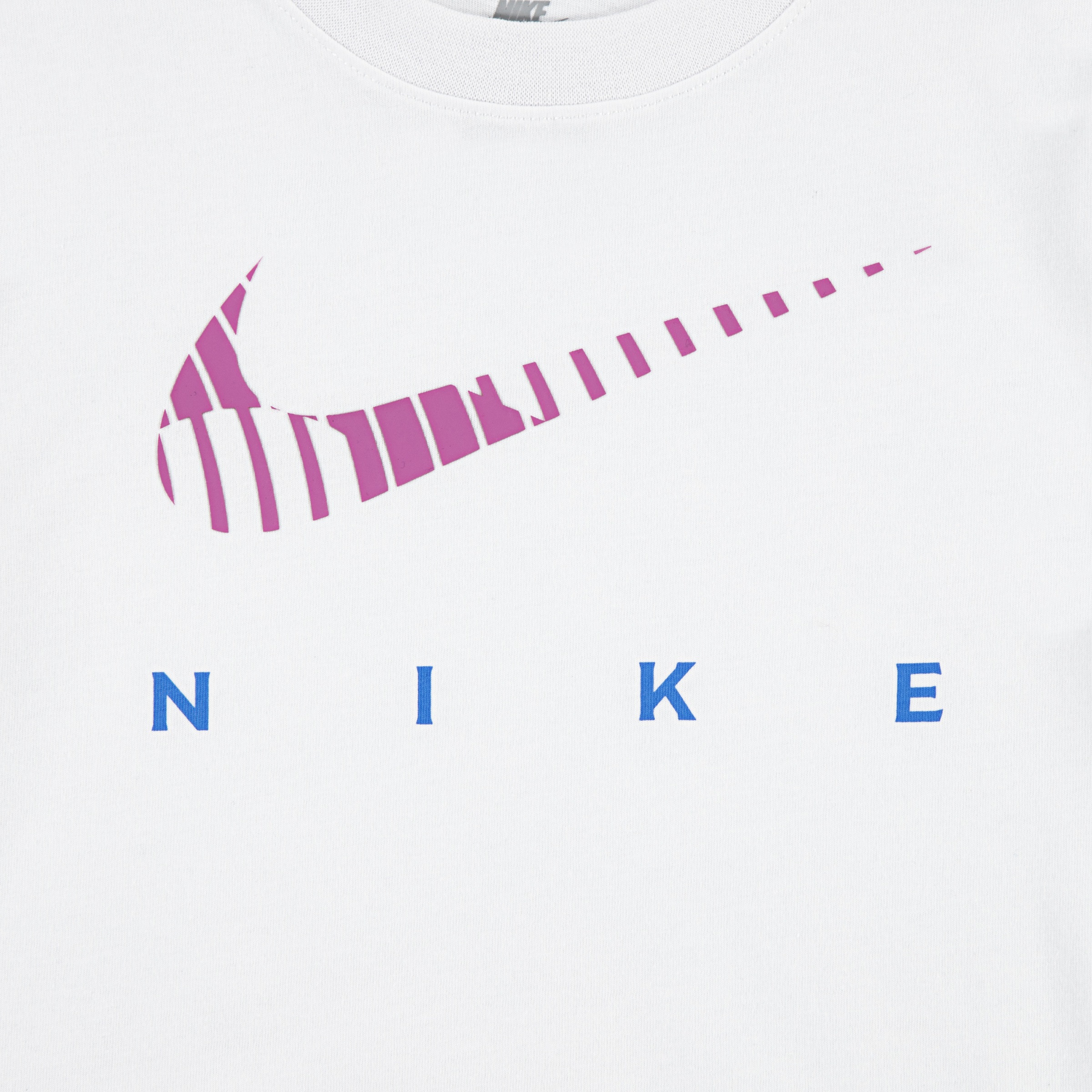 Nike Sportswear T-Shirt »NKG ESSENTIALS ICON TEE« 1 tlg. für sportliche Aktivitäten, sportlicher Stil, Kurzarm