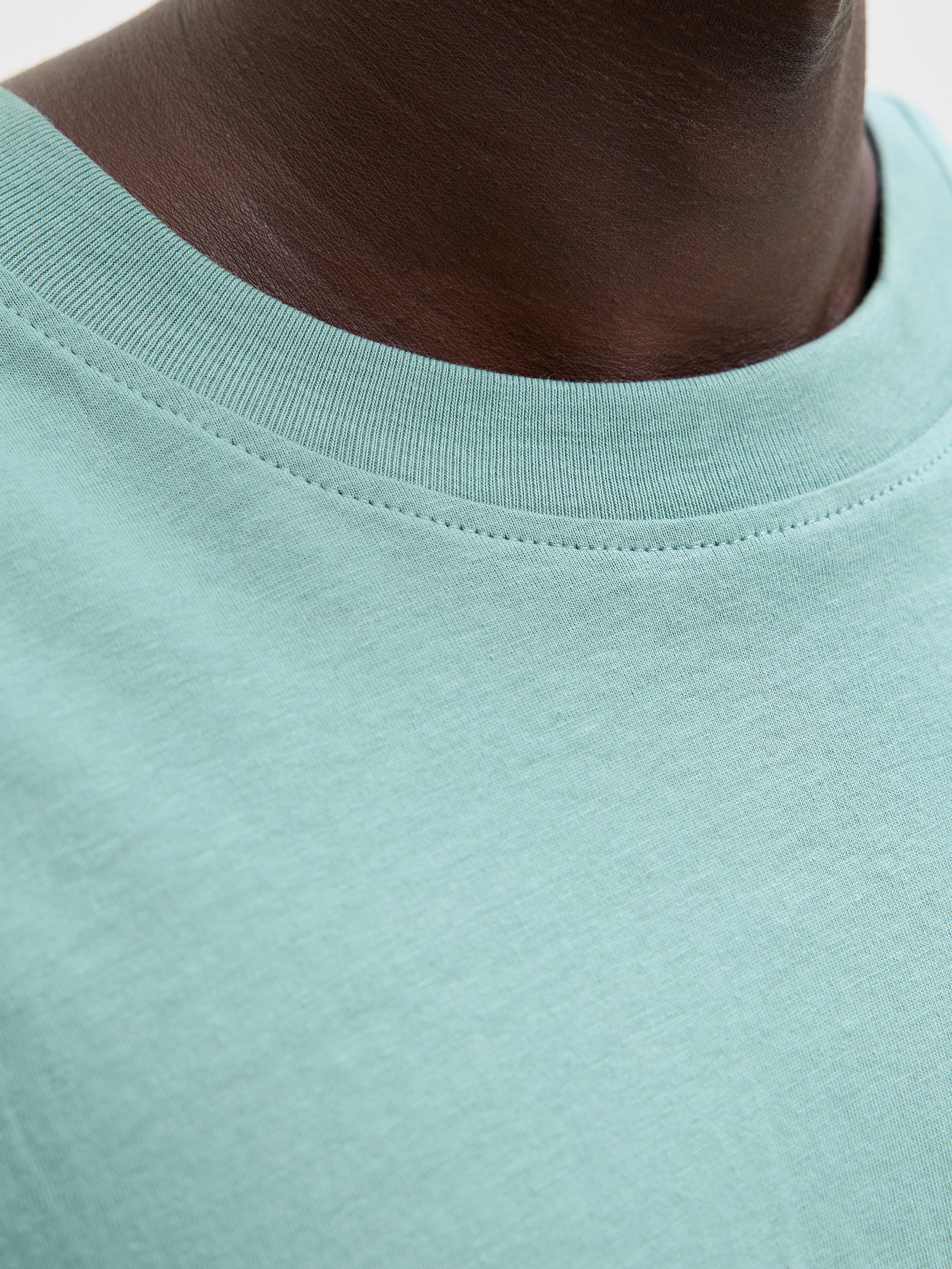 Jack & Jones Oversize-Shirt »JJEBRADLEY Oversize T-Shirt mit klassischem Rundhalsausschnitt« mit gekämmten Jersey