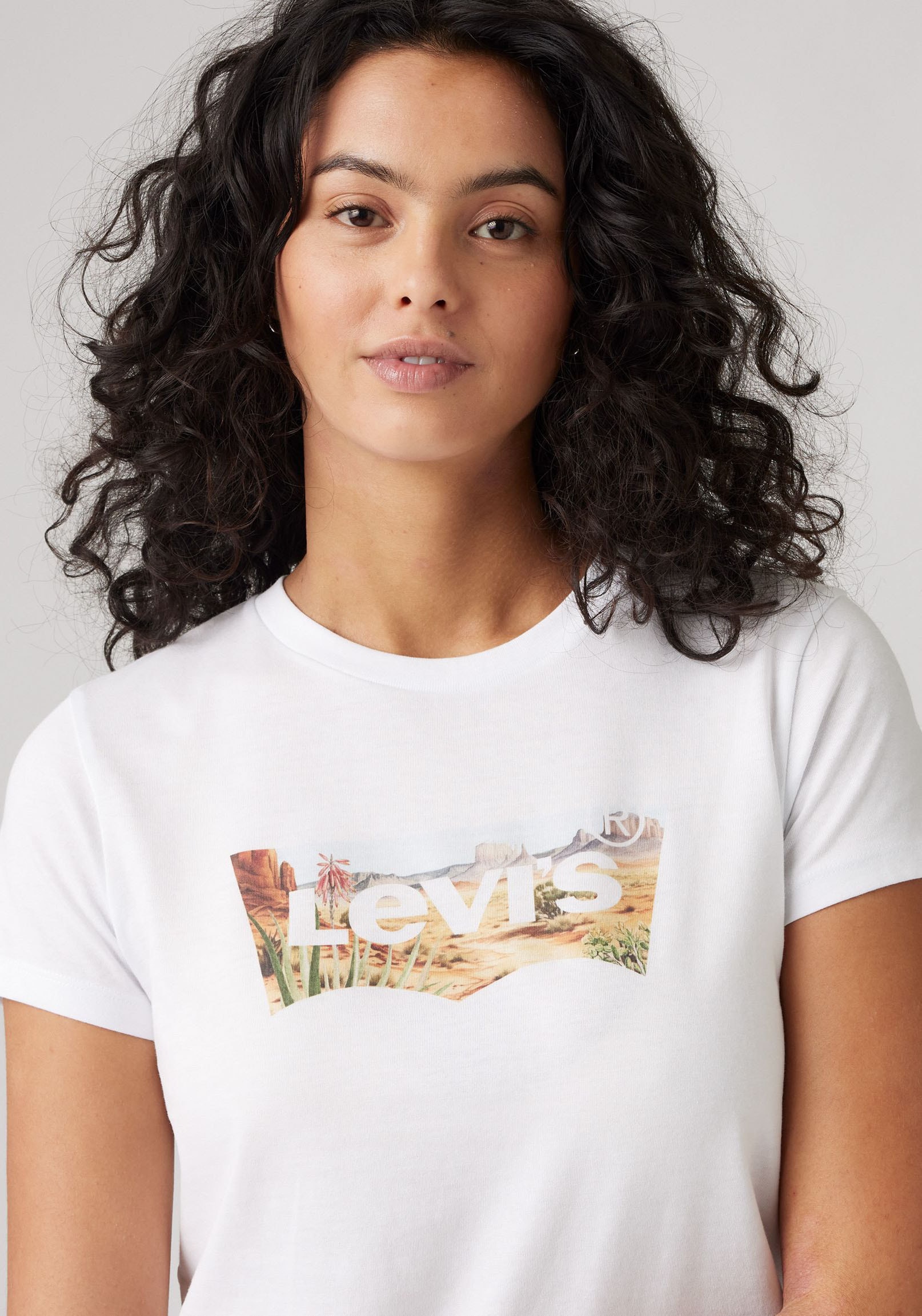 Levi's® T-Shirt »LSE THE PERFECT TEE«