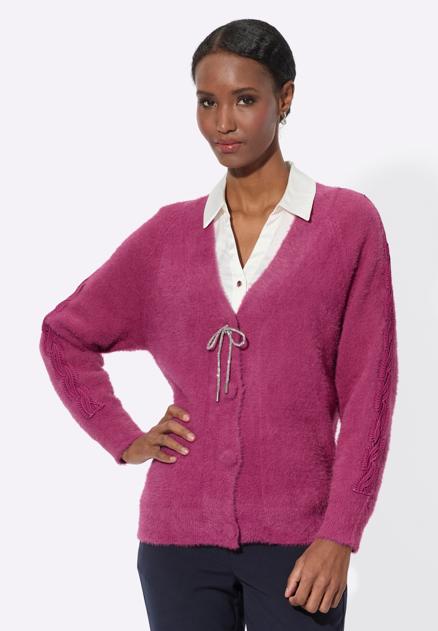 creation L Strickjacke »Strickjacke Feinstrickjacke mit Spitzenband in Flecht-Optik«