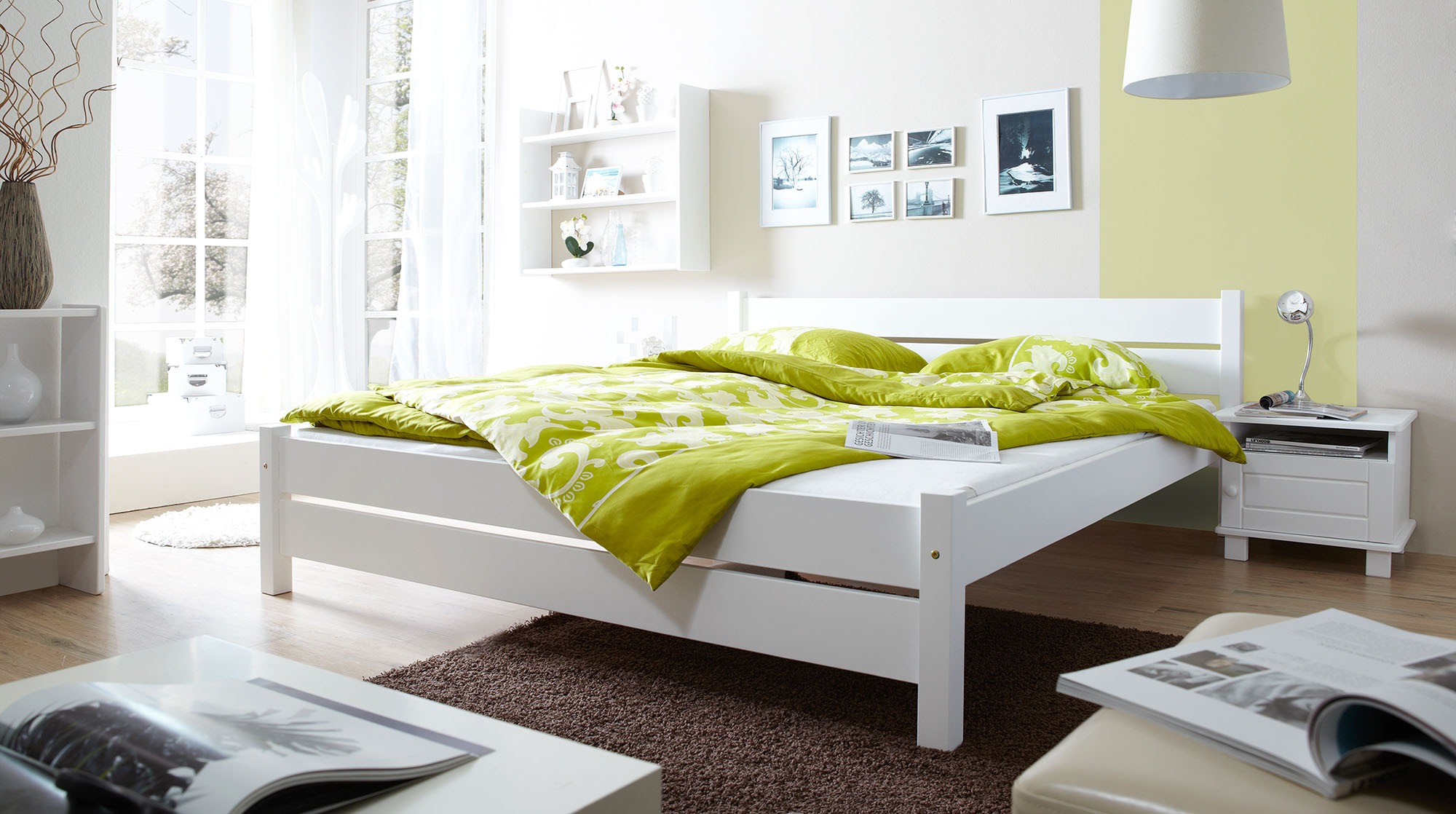 Ticaa Massivholzbett »Bora«, ideal fürs Kinder- und Jugendzimmer, inklusive Rollrost