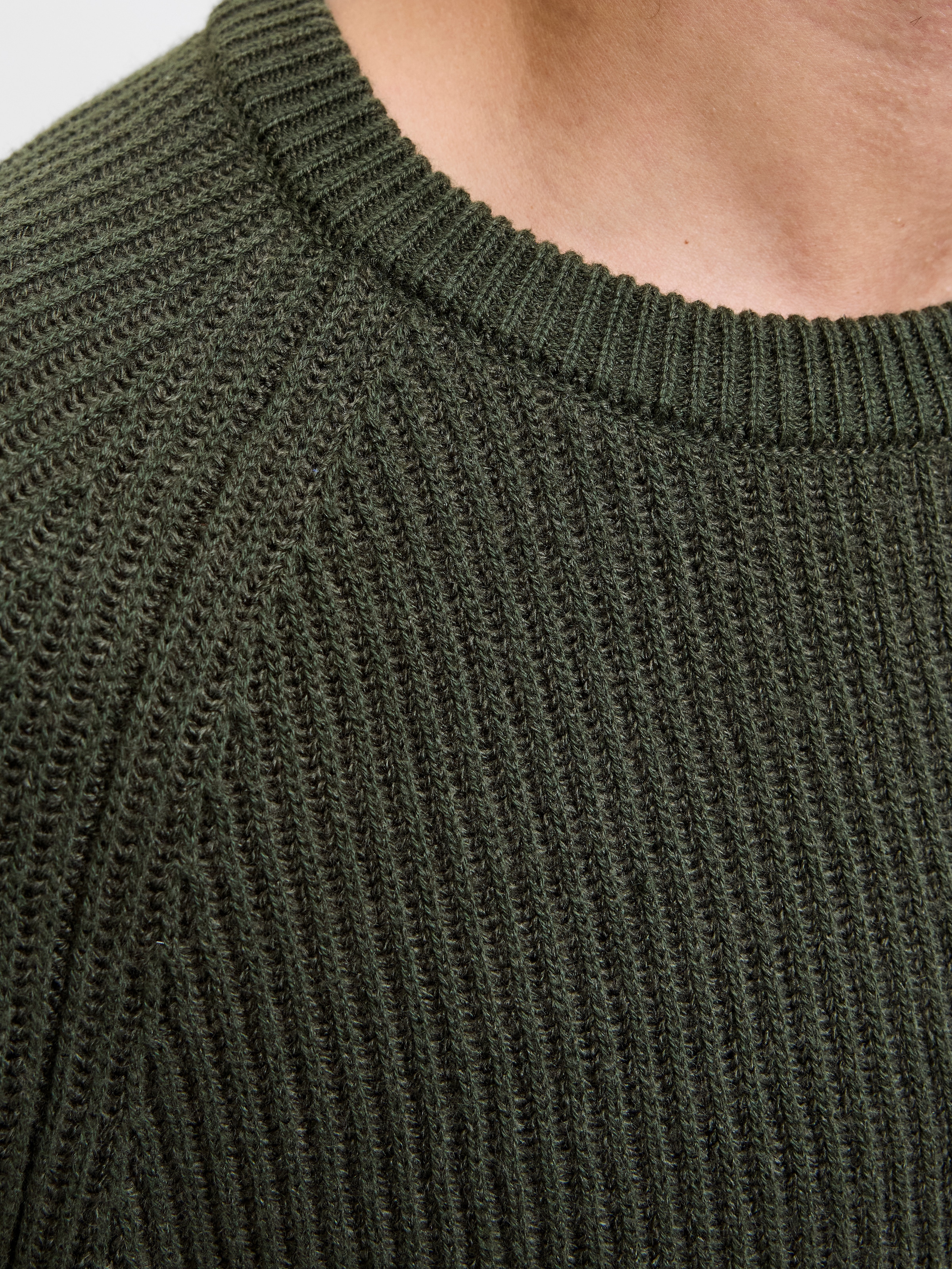 Jack & Jones Rundhalspullover »JJPANNEL KNIT CREW NECK AW25«