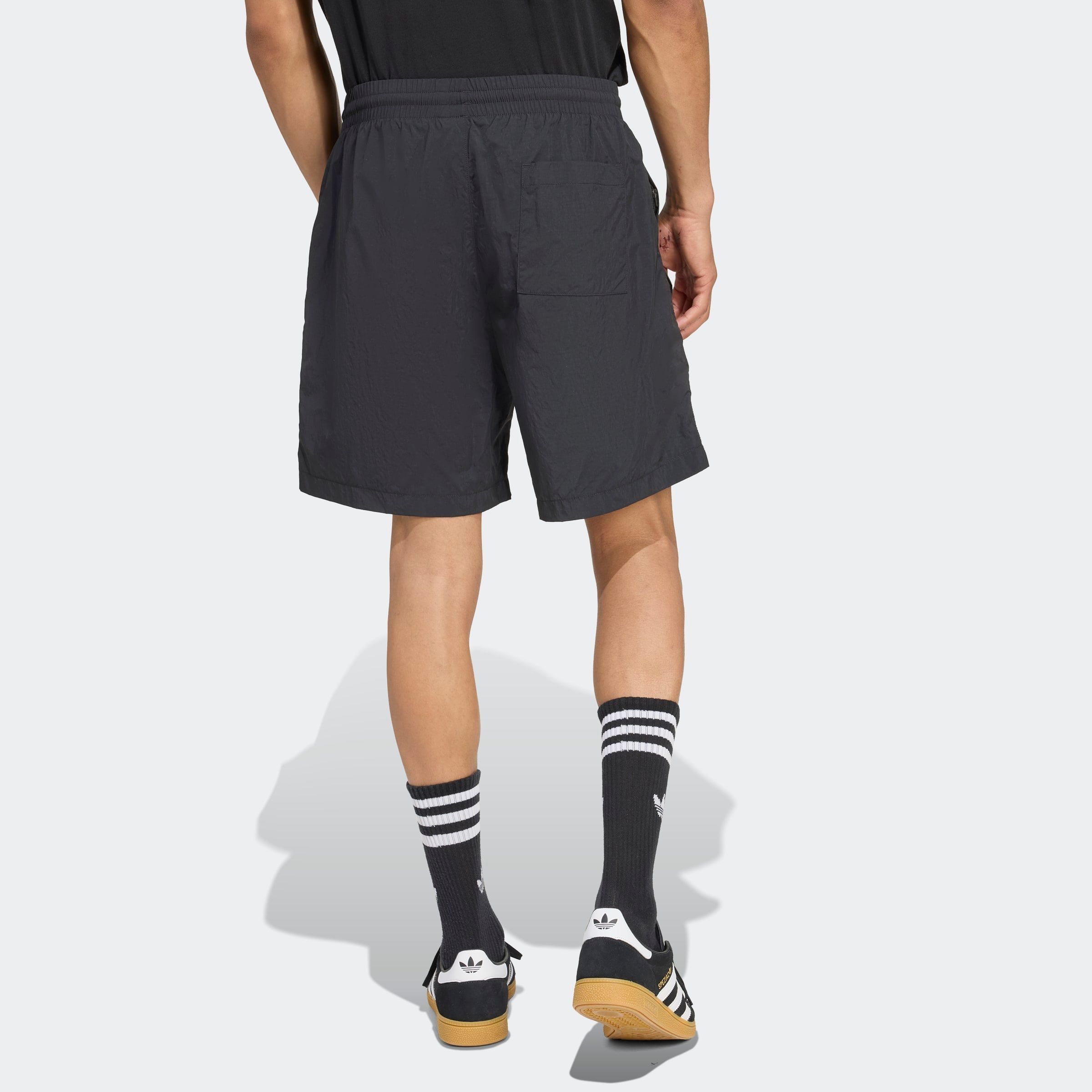 adidas Originals Shorts »ESS WVN SHORTS«, (1 tlg.)