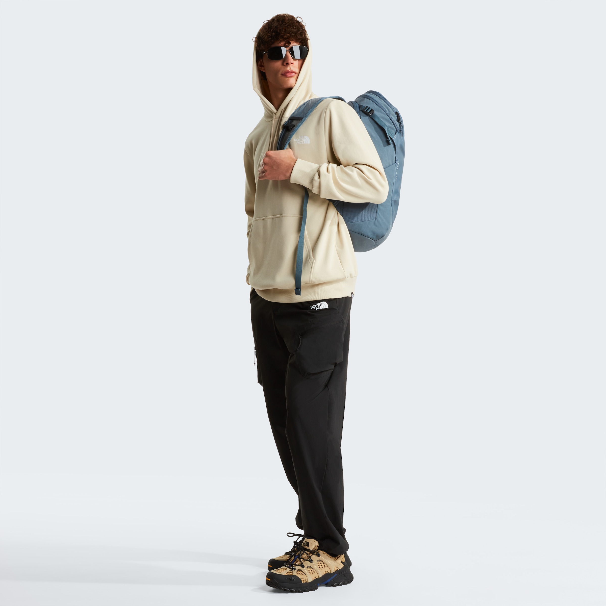 The North Face Kapuzensweatshirt »M SIMPLE DOME REGULAR HOODIE«, für Sport- und Outdooraktivitäten, mit Kängurutasche, pflegeleicht
