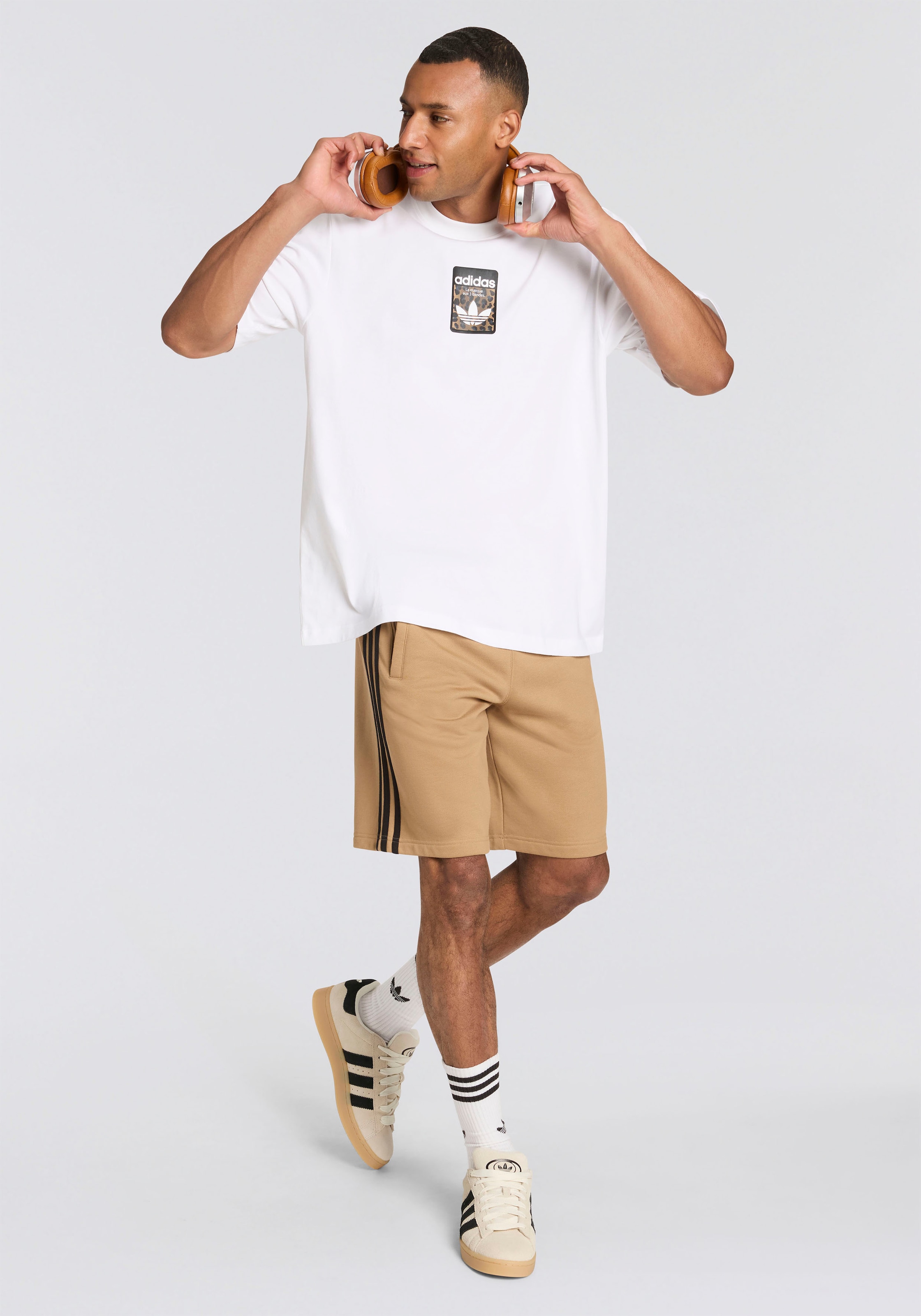 adidas Originals Shorts »3-STRIPE SHORT«, (1 tlg.), Drei Streifen Sweat Shorts aus weichem French-Terry Material