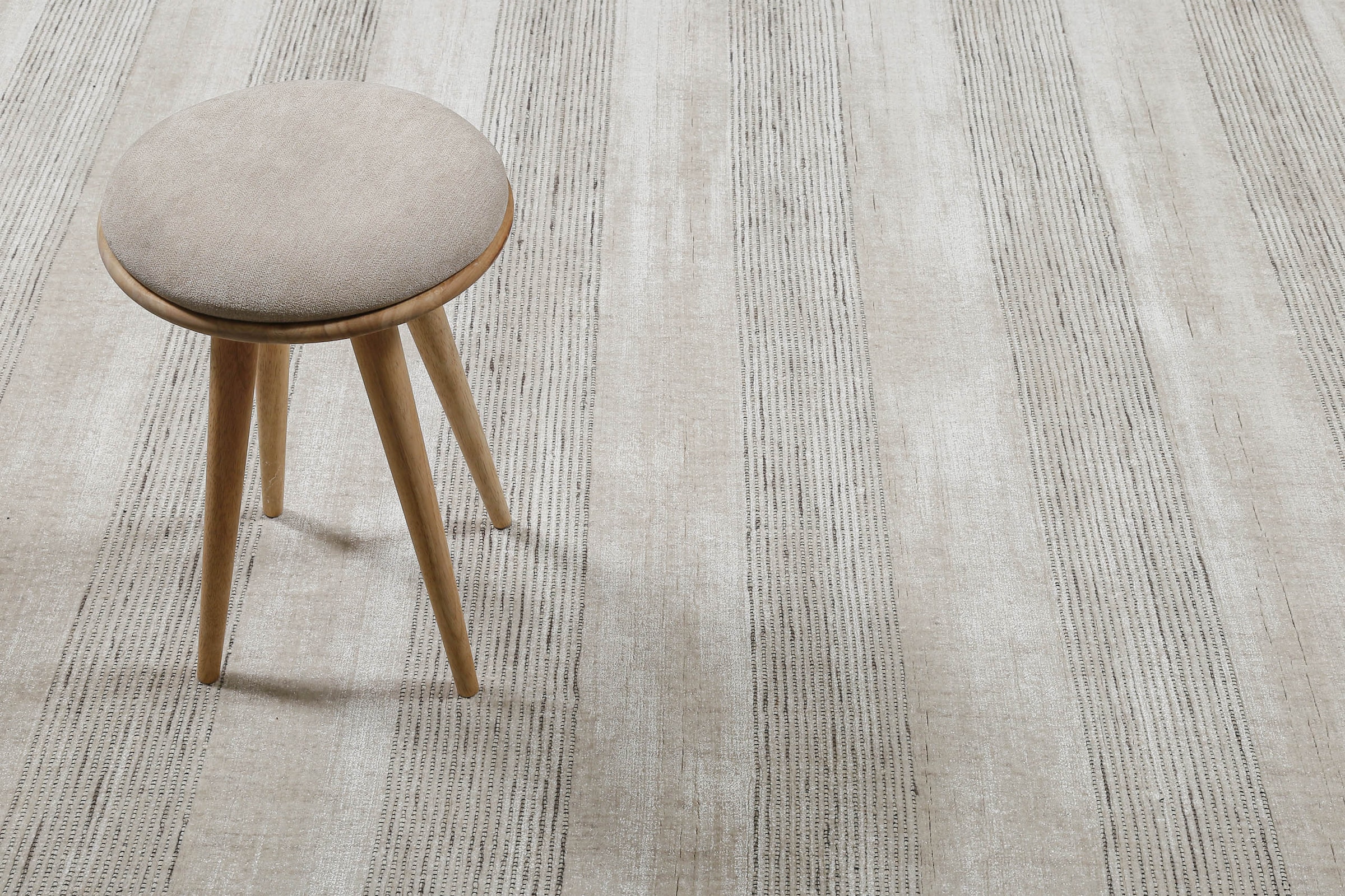 Wecon home Teppich »Seattle« rechteckig 11 mm Höhe Kurzflorteppich, handgewebt, TENCEL & Schurwolle, Streifen, Wohnzimmer