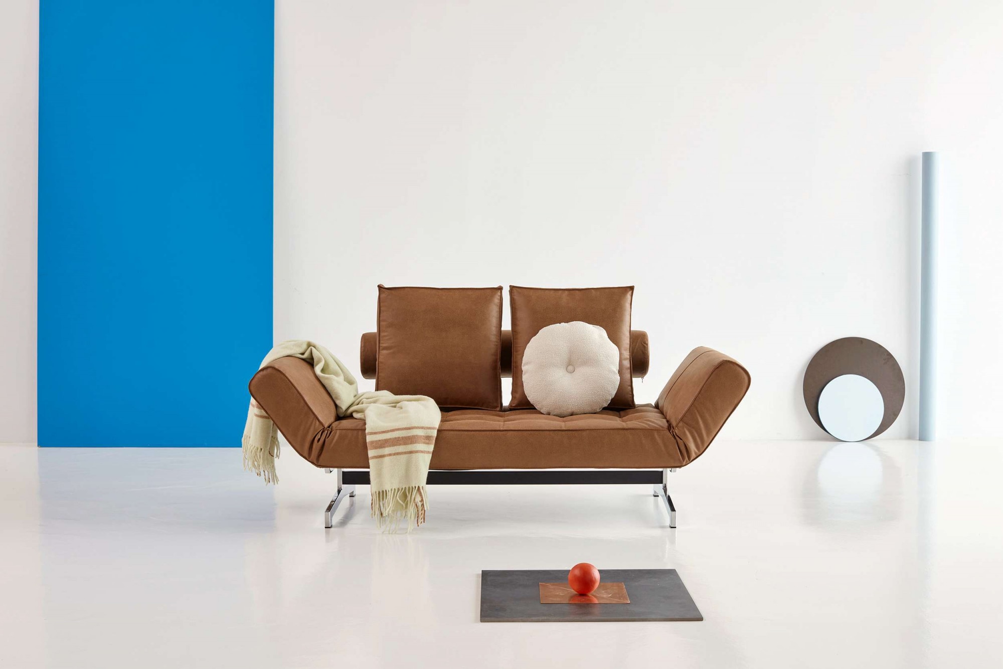 INNOVATION LIVING ™ 3-Sitzer »Ghia Schlafsofa«, eine große Liegefläche mit geringer Stellfläche, beidseitig abklappbar