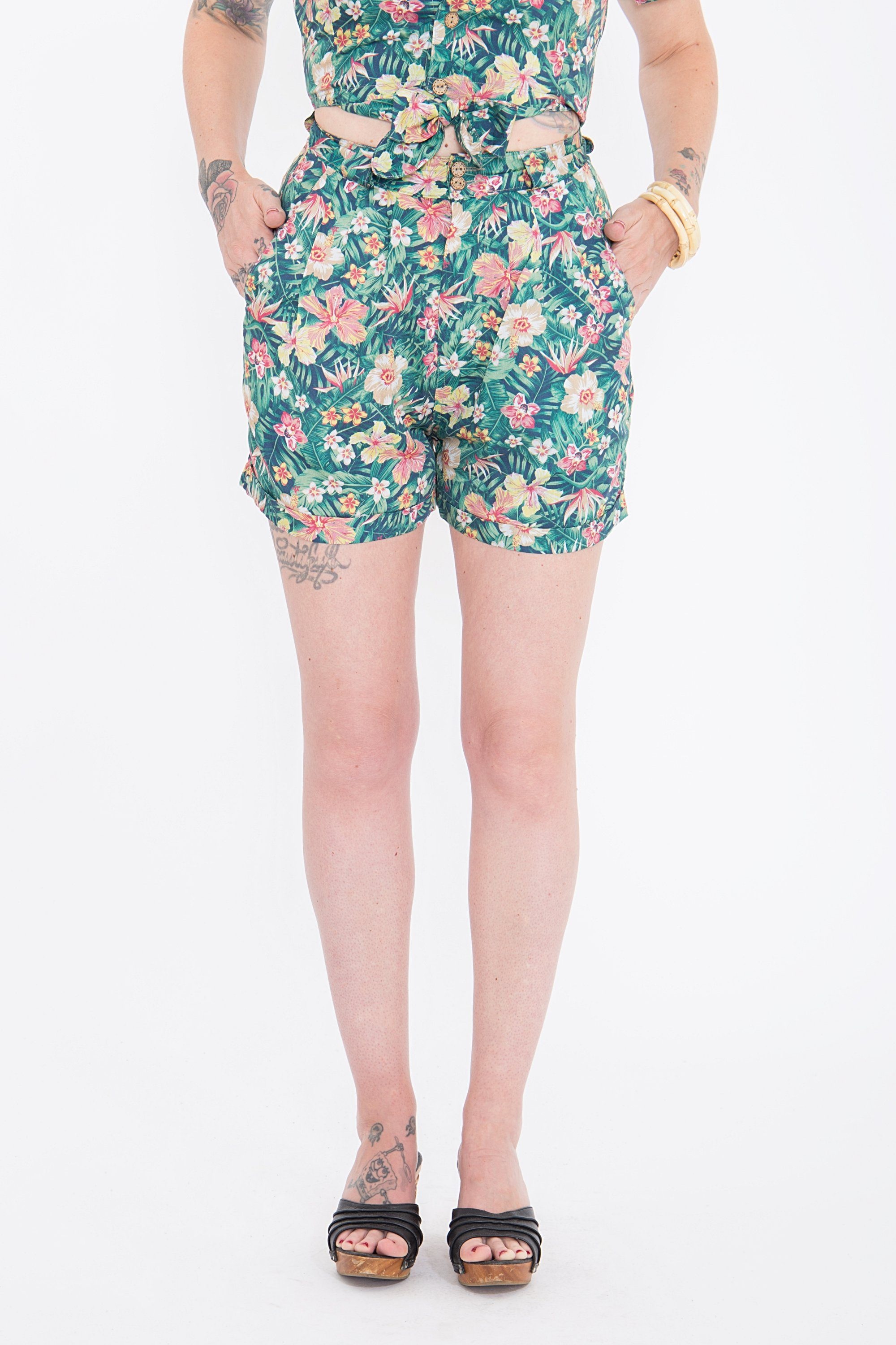 QueenKerosin Shorts, mit tropischem Muster