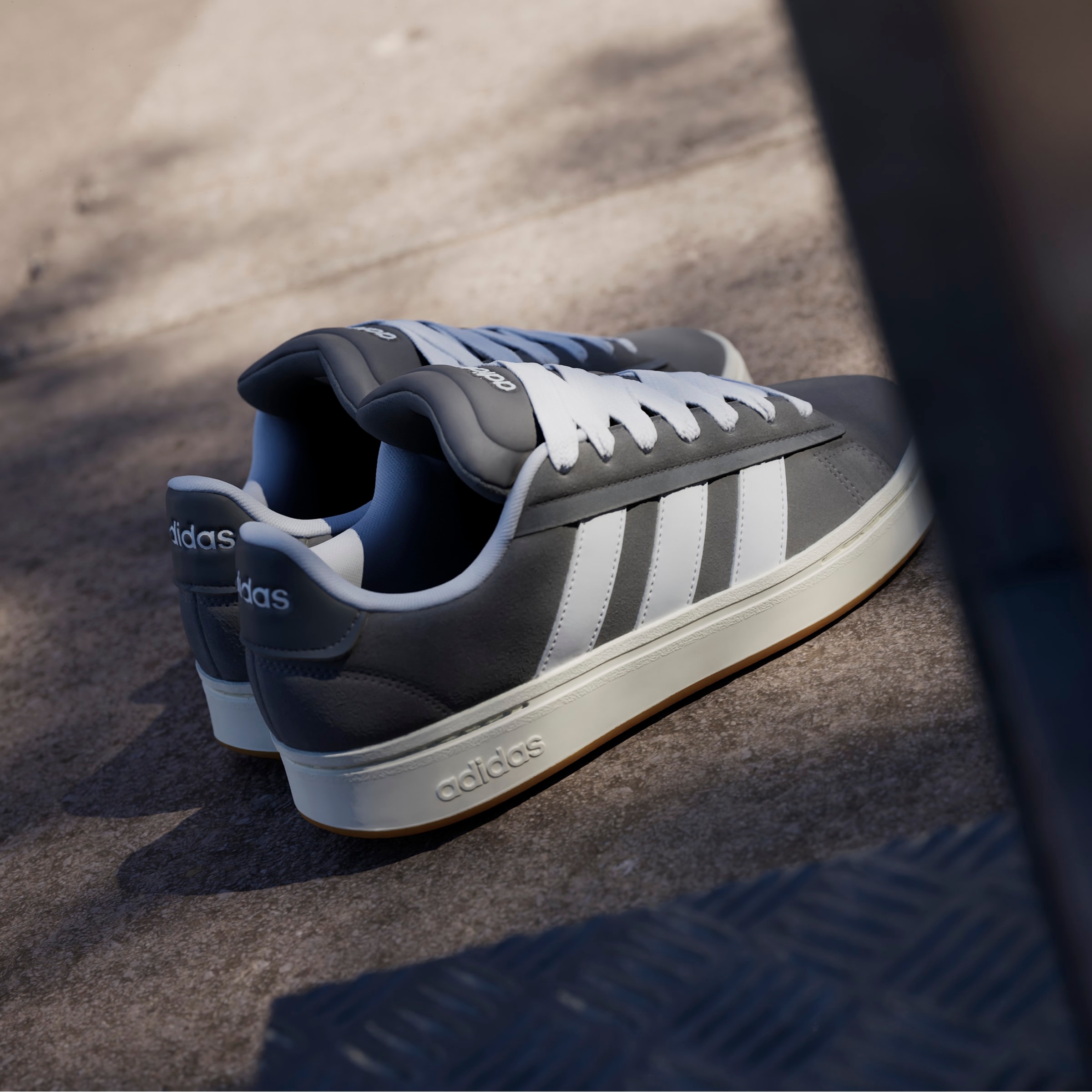 adidas Sportswear Sneaker »GRAND COURT ALPHA«  Design inspiriert vom adidas Campus 00
