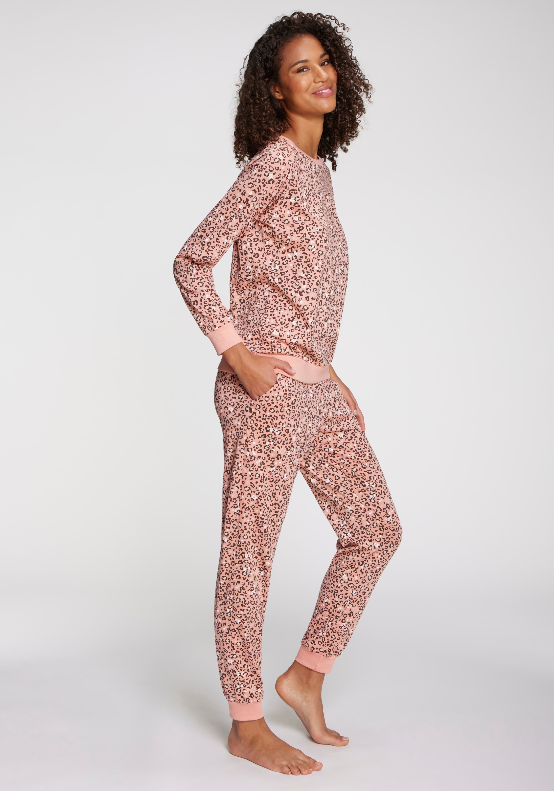 Vivance Dreams Pyjama, (2 tlg.), mit schönem Animalprint