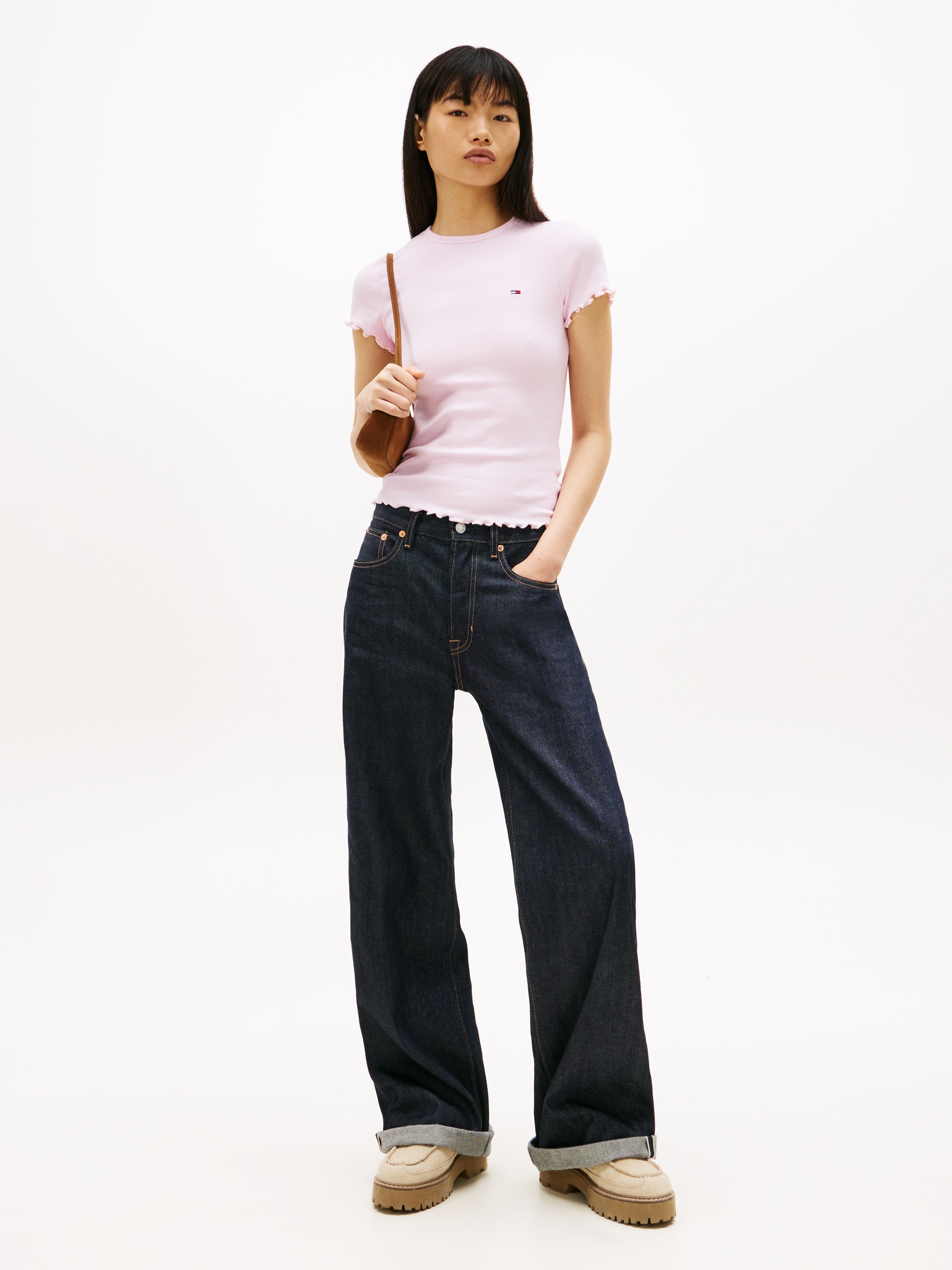 Tommy Jeans T-Shirt »TJW SLIM LETTUCE EDGE RIB SS« mit gerippter Struktur