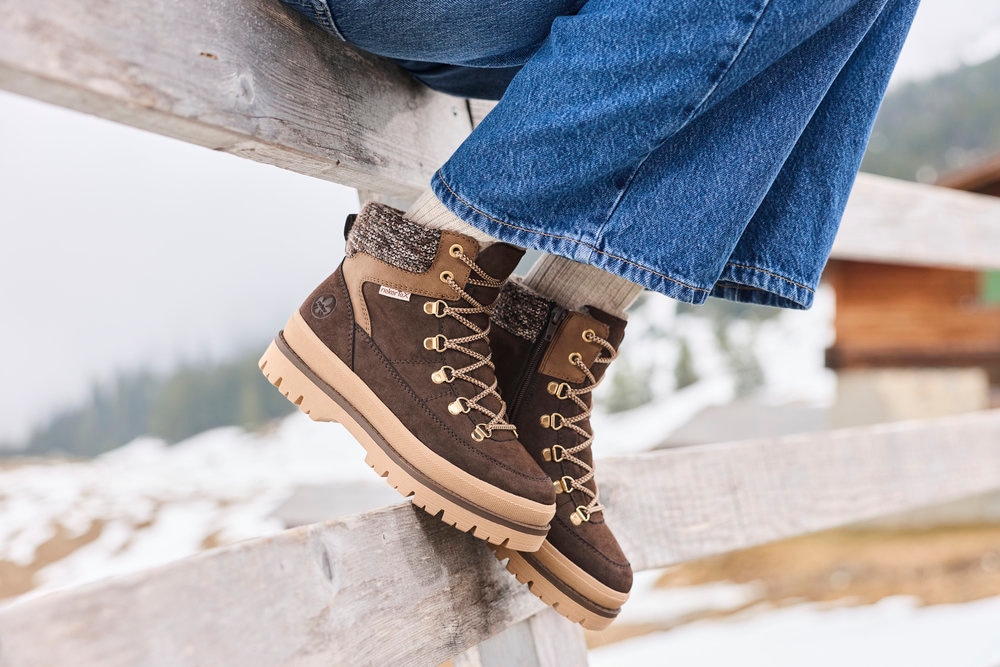 Rieker Winterboots  Winterstiefelette, Outdoorboots mit modischem Kragen