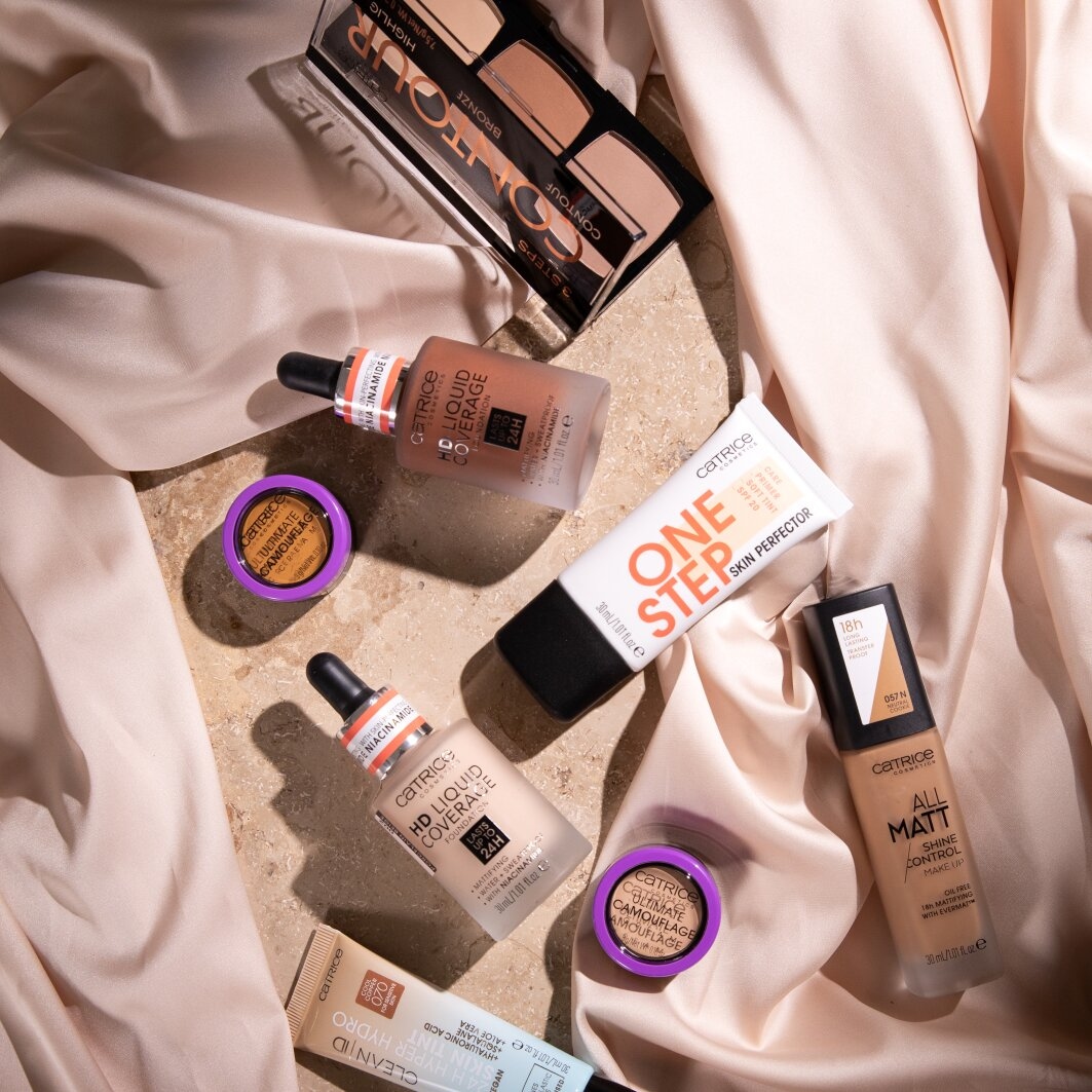 Catrice Foundation »HD Liquid Coverage Foundation«, Flüssig, mattierend, softe Textur, hohe Deckkraft, wasserfest.