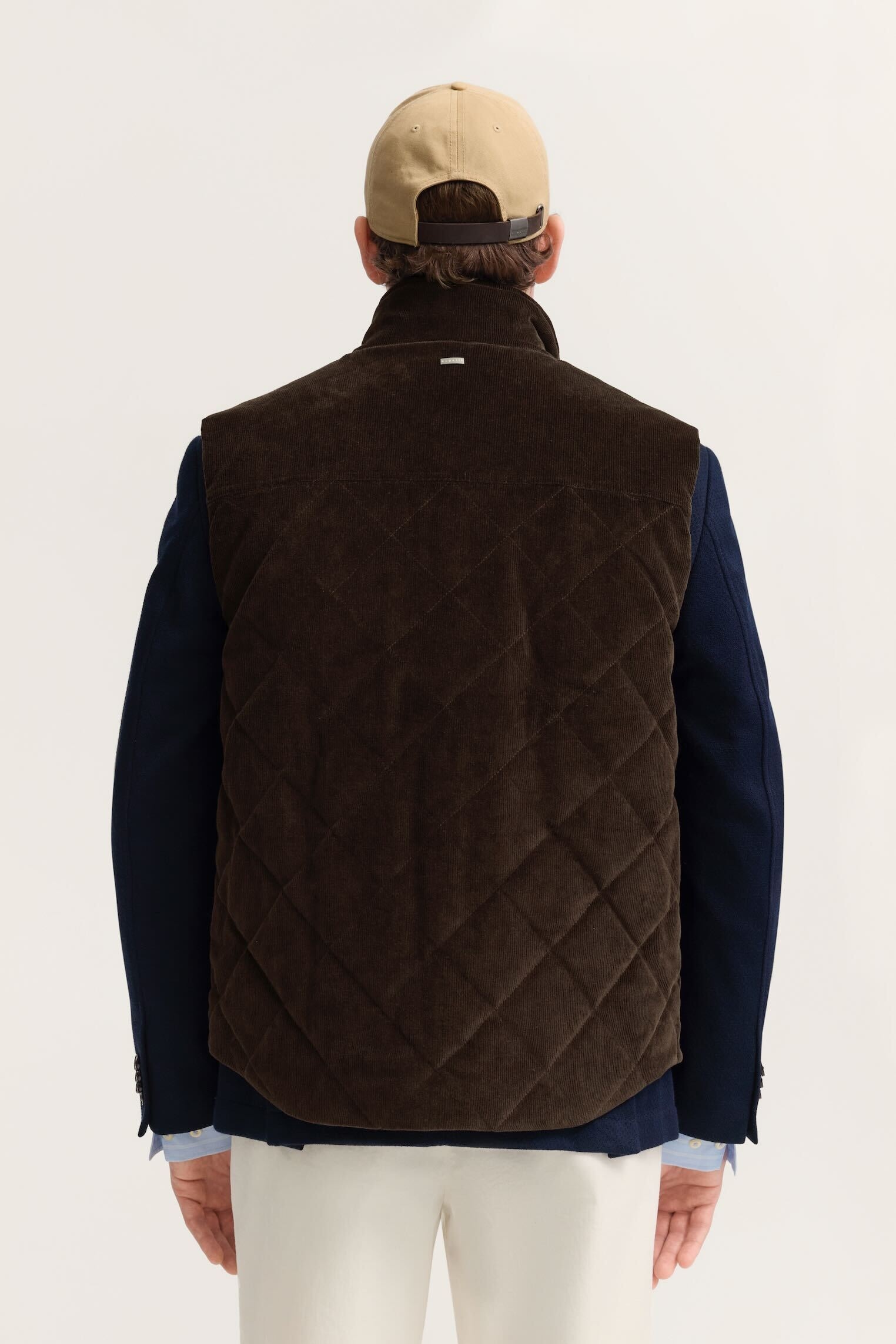 bugatti Cordweste »Regular Fit« mit Stehkragen und Druckknöpfen